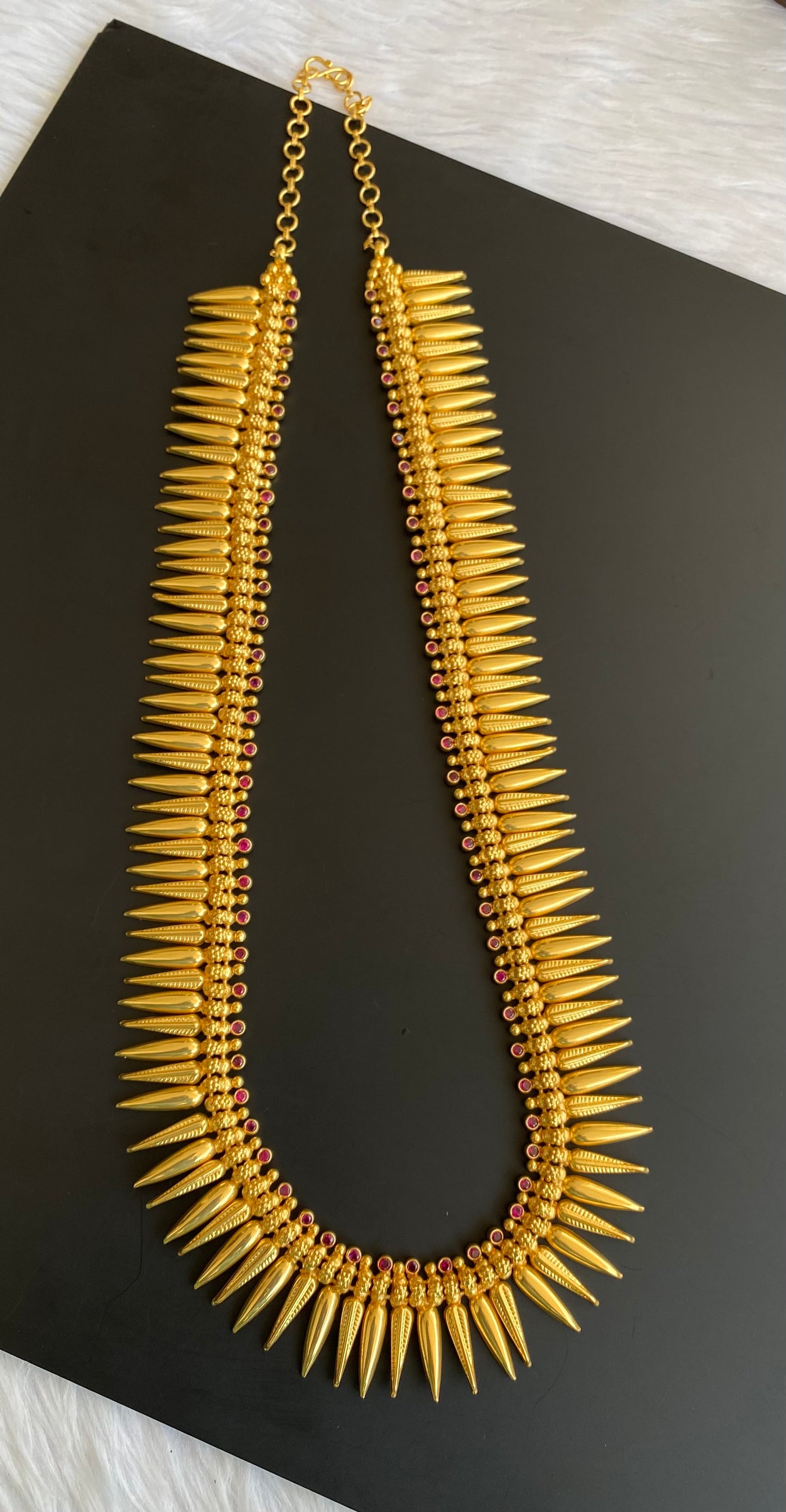 Gold tone pink stone kerala style mulla mottu haar dj-53172