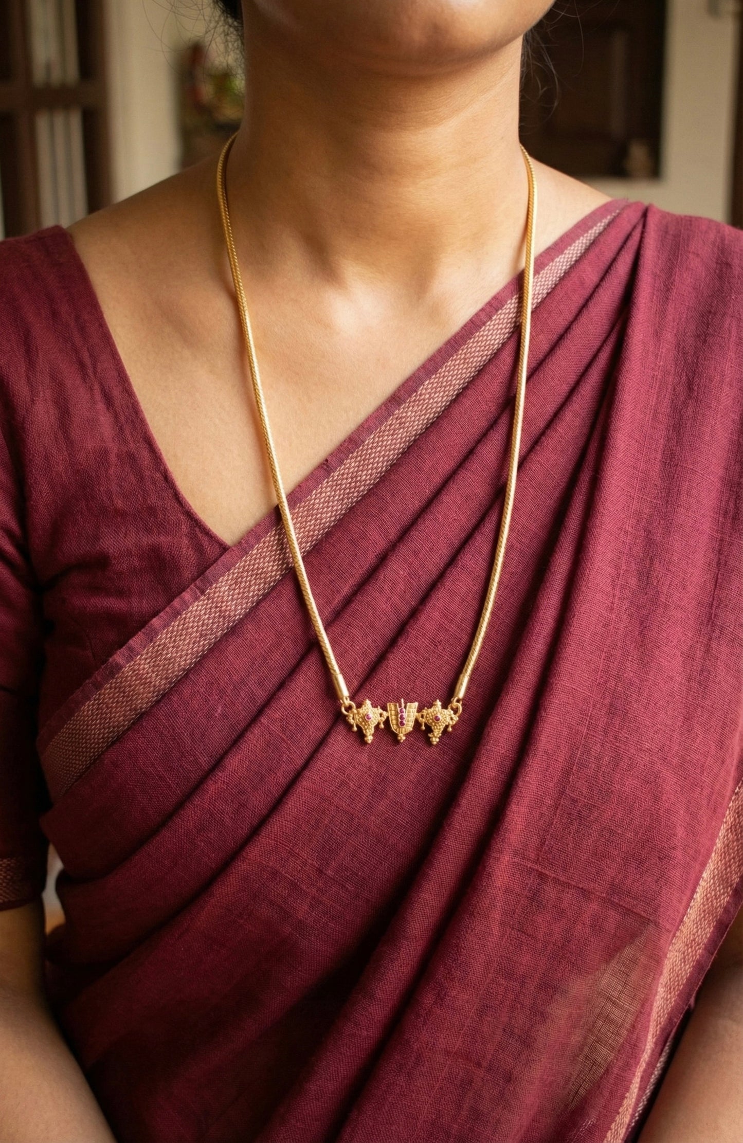 Gold tone ruby-green-white stone shanku-chakra-nama chain dj-42225