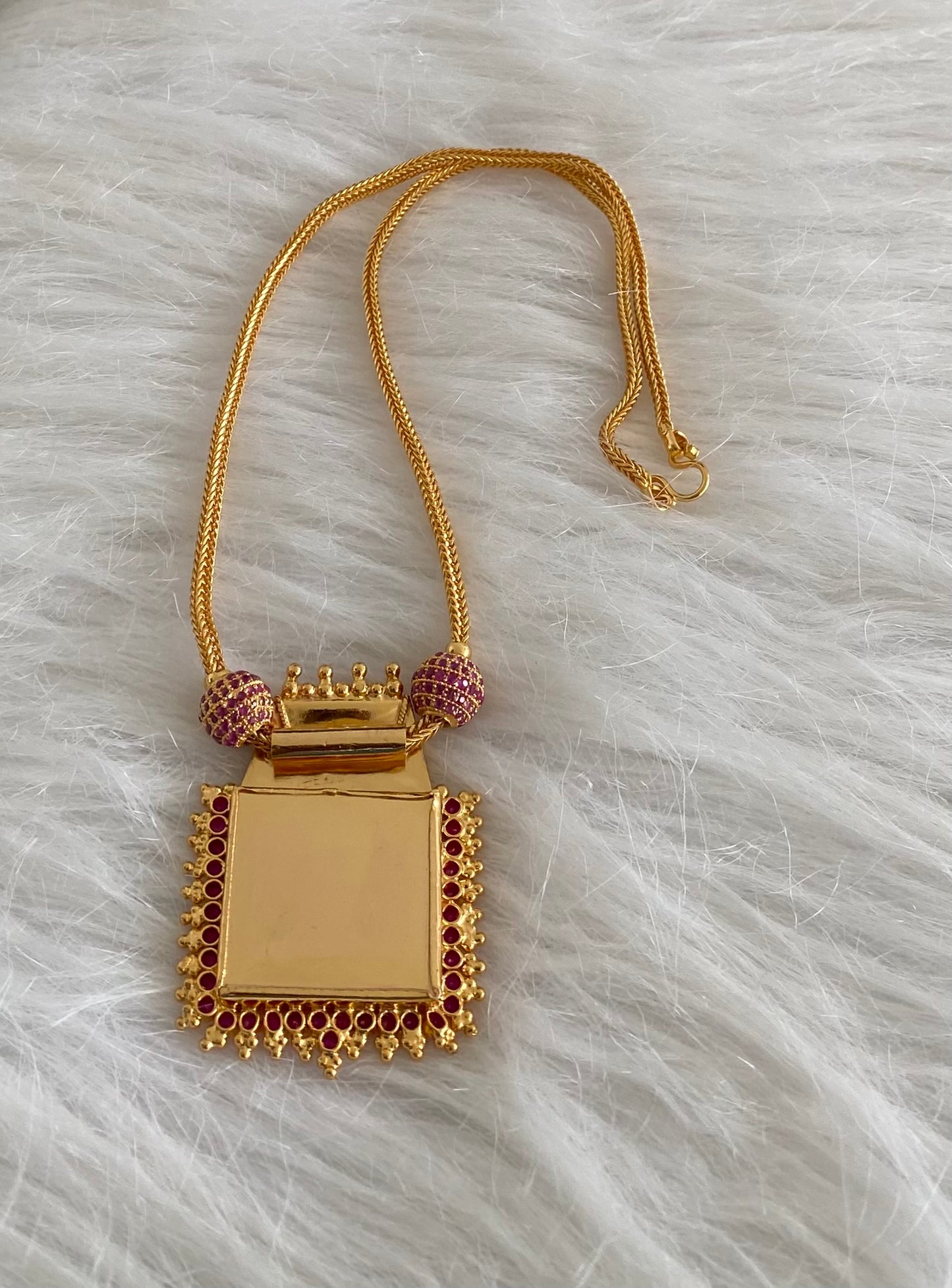 Gold tone pink-green Kerala style necklace dj-54450