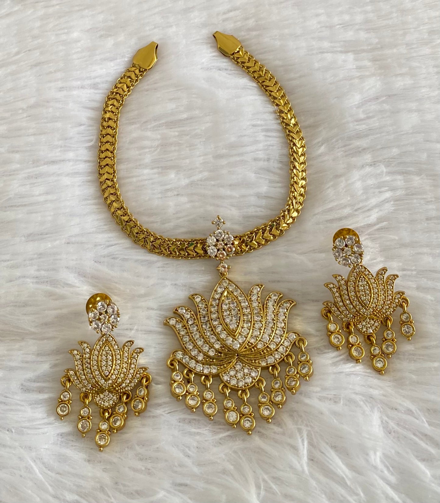 Dark antique finish white stone lotus necklace set dj-53602