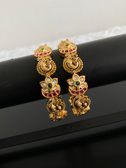 Antique gold tone kemp-green-white stone peacock flower bangles(2.4) dj-53437