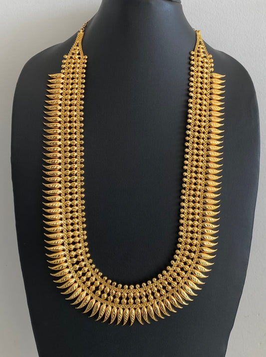 Gold tone pulinagam Kerala style haar dj-37214