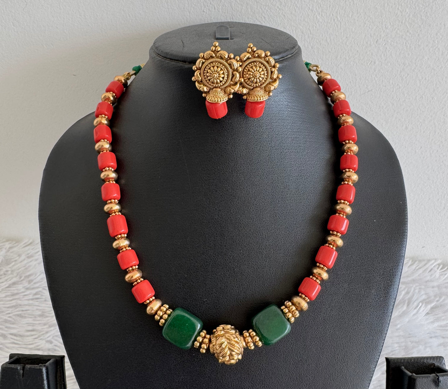 Matte finish coral-green beaded necklace set dj-52307