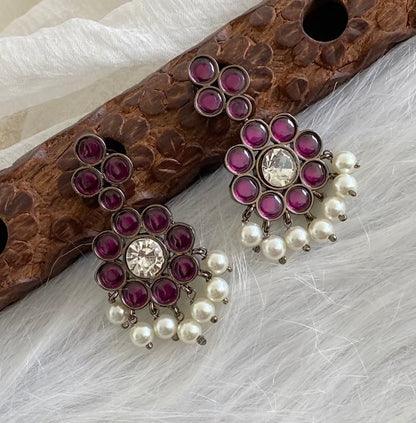 Black finish precious kemp-white pearl flower earrings dj-53944