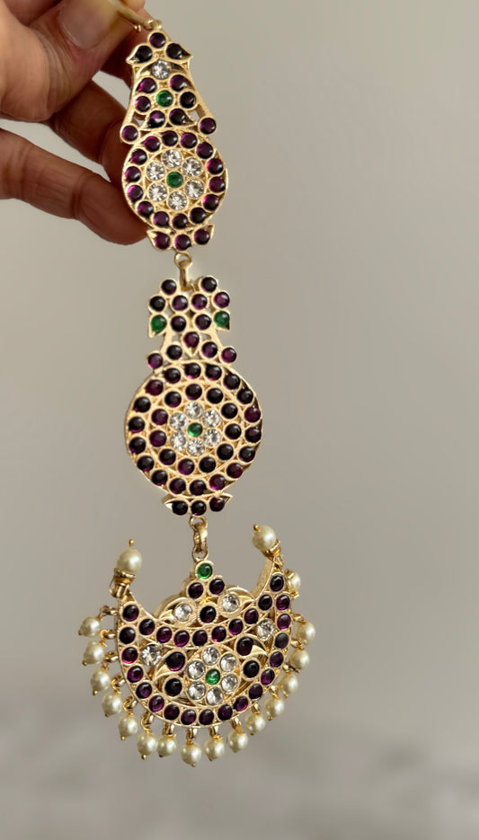 Gold tone precious kemp-green-white pearl moon tikka dj-52006