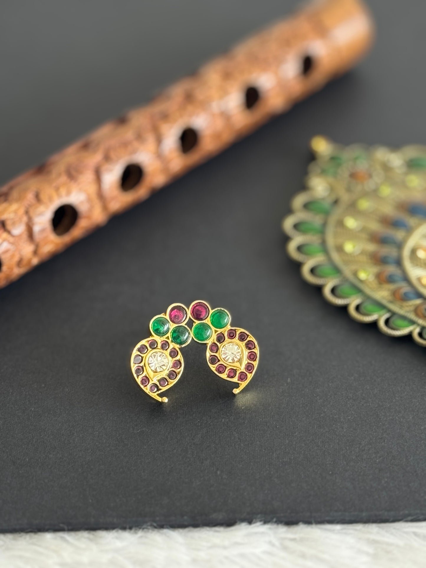 Gold tone precious Kemp Mango Stud/earrings(screw Back)-dj15249