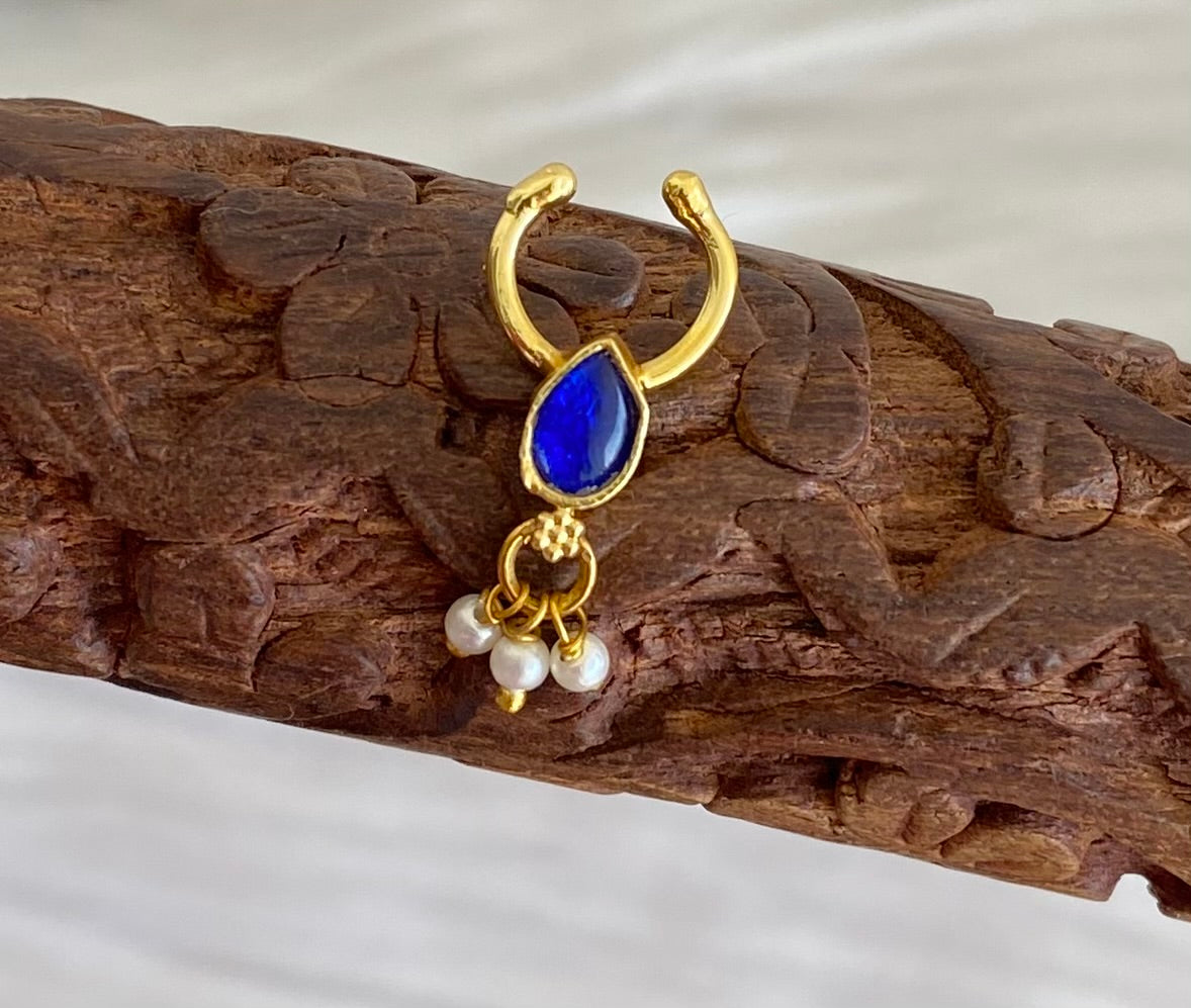 Gold tone blue stone pearl nose pin/bulakku dj-53809