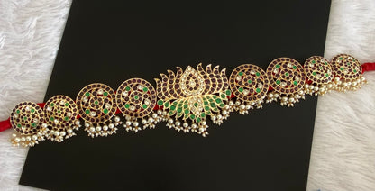 Gold tone precious kemp-green-white pearl round peacock lotus waist band dj-53376