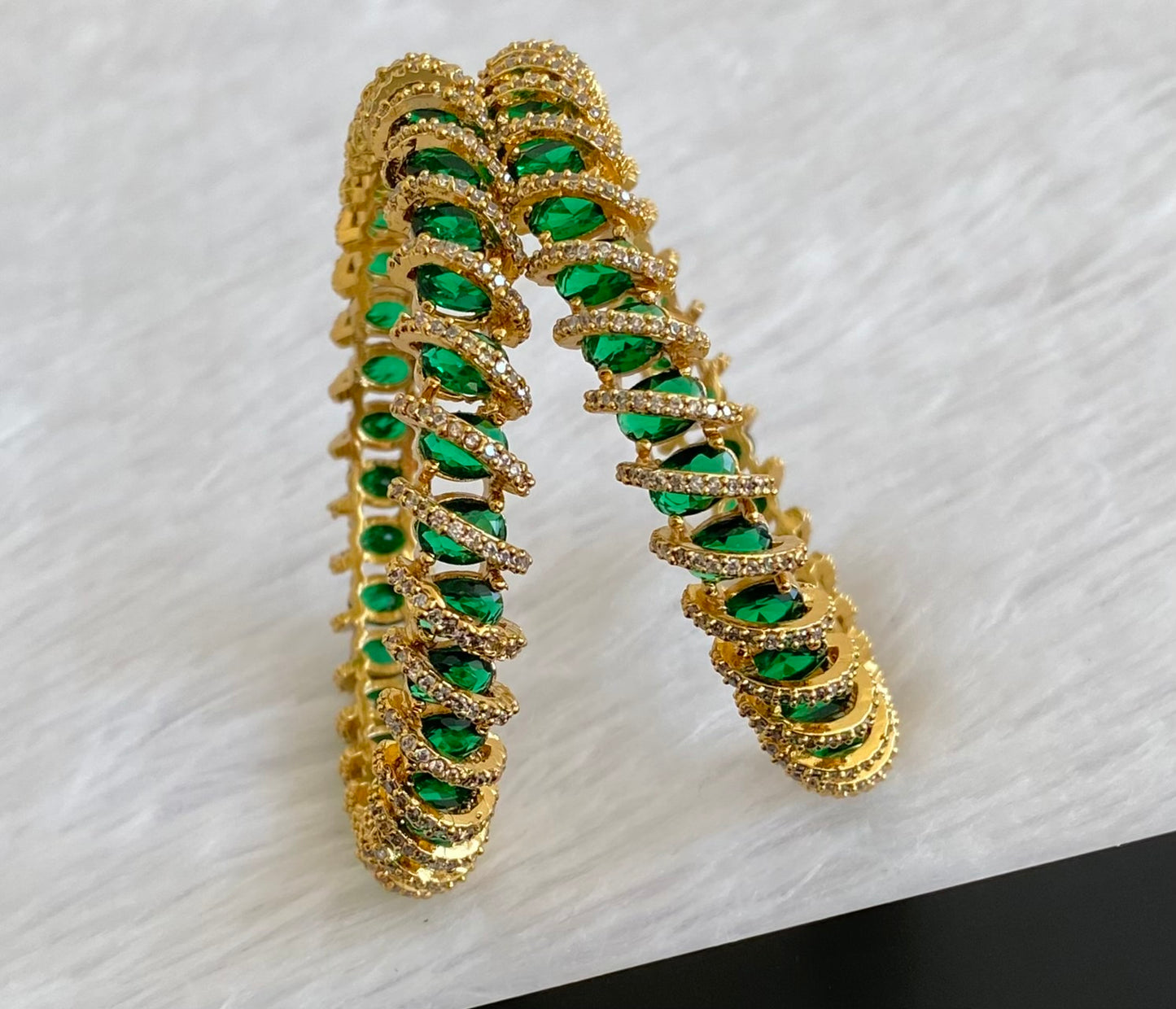 Antique gold tone cz bottle green stone bangles(2.6) dj-53488