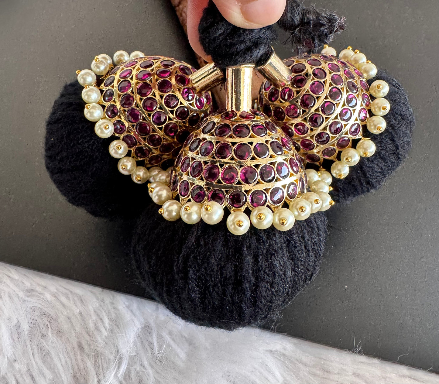 Gold tone precious kemp pearl kuppulu/kunjalam dj-52538