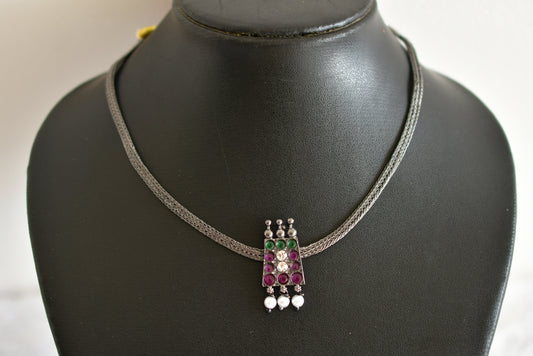 Black finish precious kemp-green pearl poothali necklace dj-52276