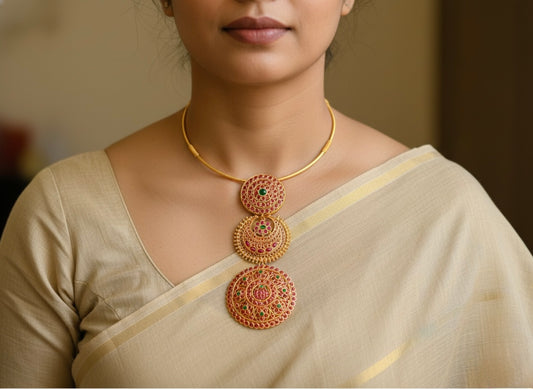 Gold tone real kemp stone sun-moon Hasli Necklace dj-17591