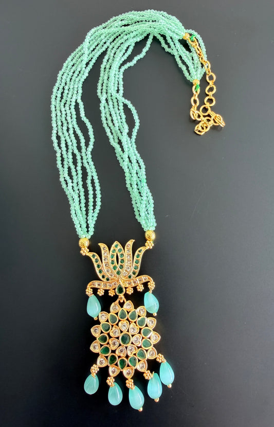 Gold Tone Cz Green Agates Lotus Necklace DJ33808