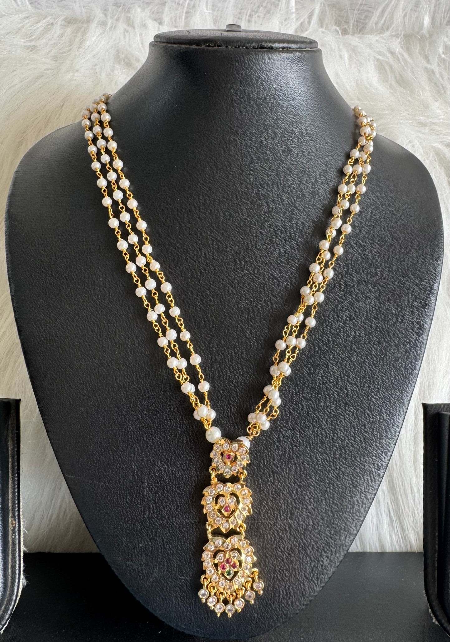 Gold tone AD pink-green heart step pendant with pearl chain dj-51116