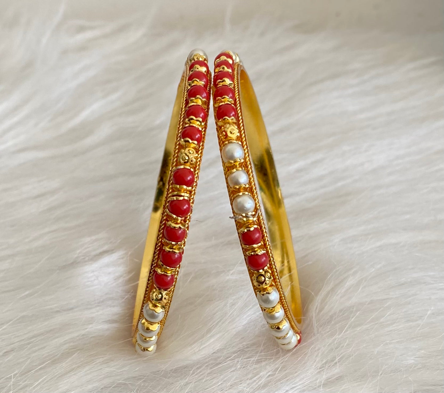 Gold tone coral-pearl beaded bangles(2.8) dj-53705