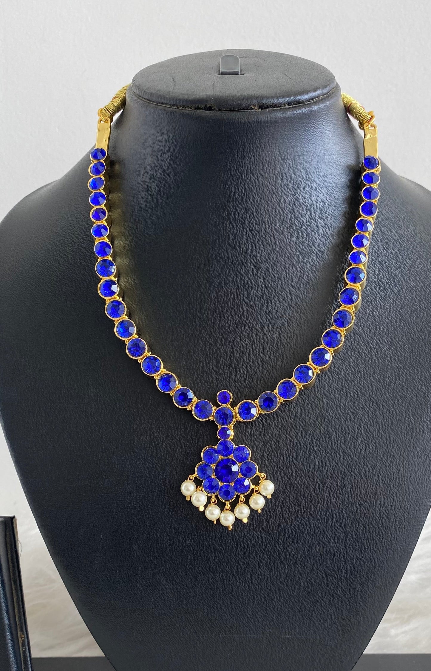 Gold tone AD blue stone attigai necklace dj-54602