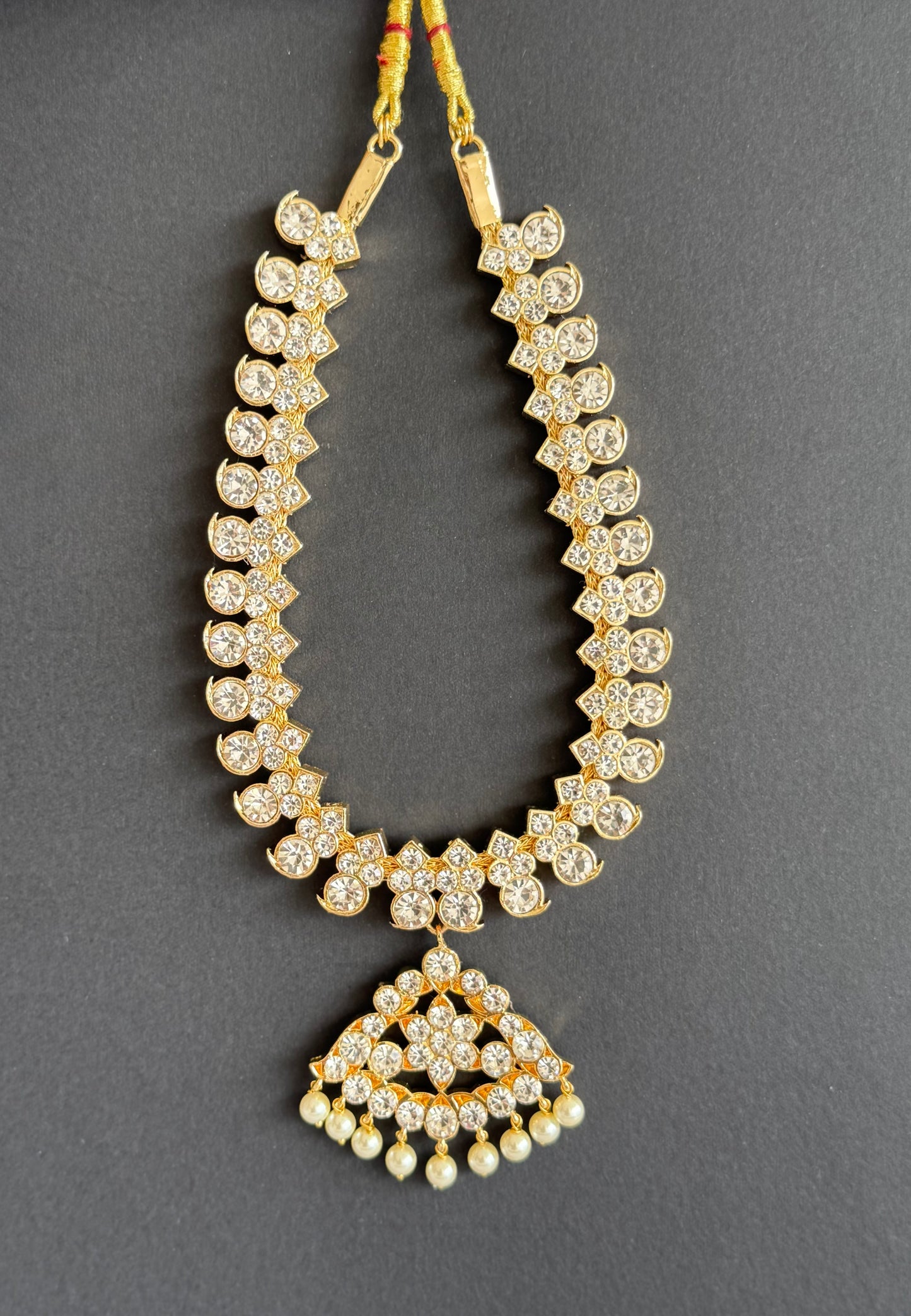 Gold tone precious kemp-green-white reversible mango necklace dj-51473