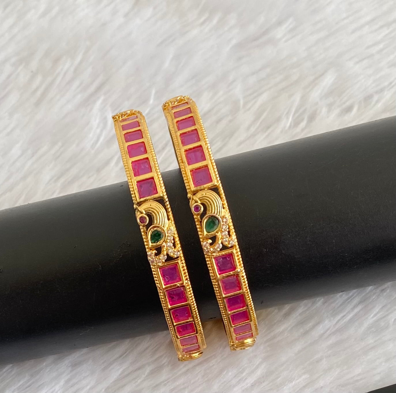 Antique gold tone kemp-green-white stone peacock bangles(2.6) dj-53432