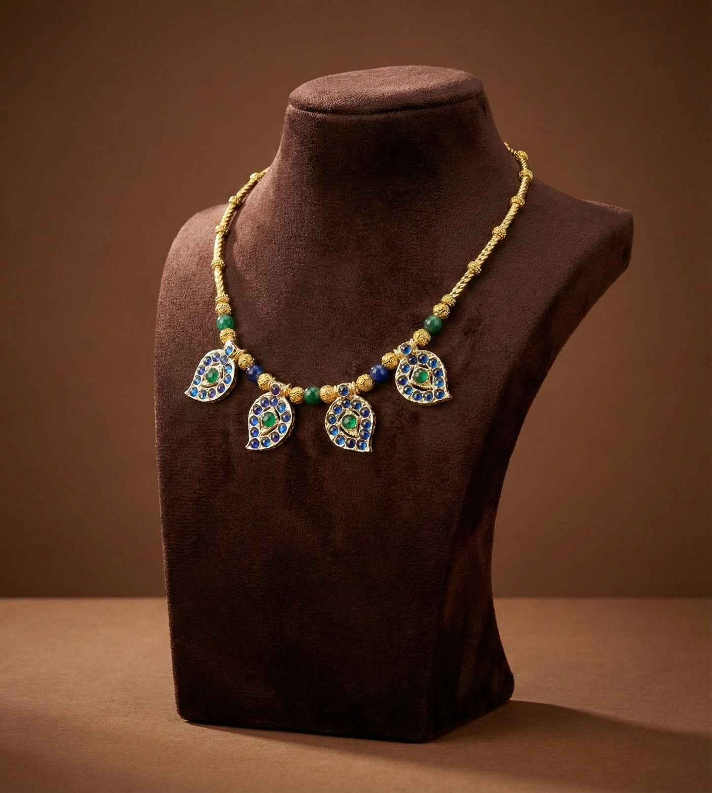 Gold tone blue-green mango semi precious kemp hasli necklace Dj-52621