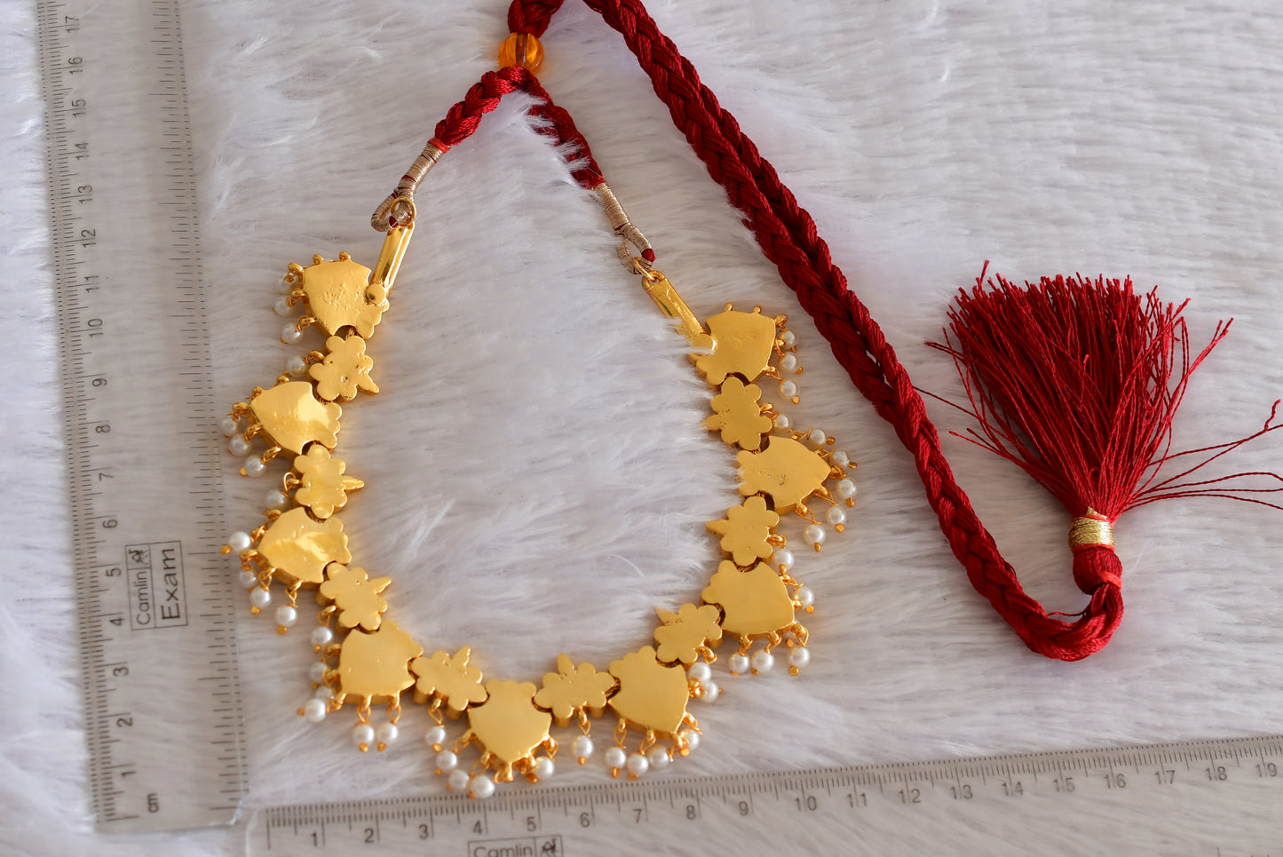 Gold tone precious kemp-green-white pearl necklace dj-52255