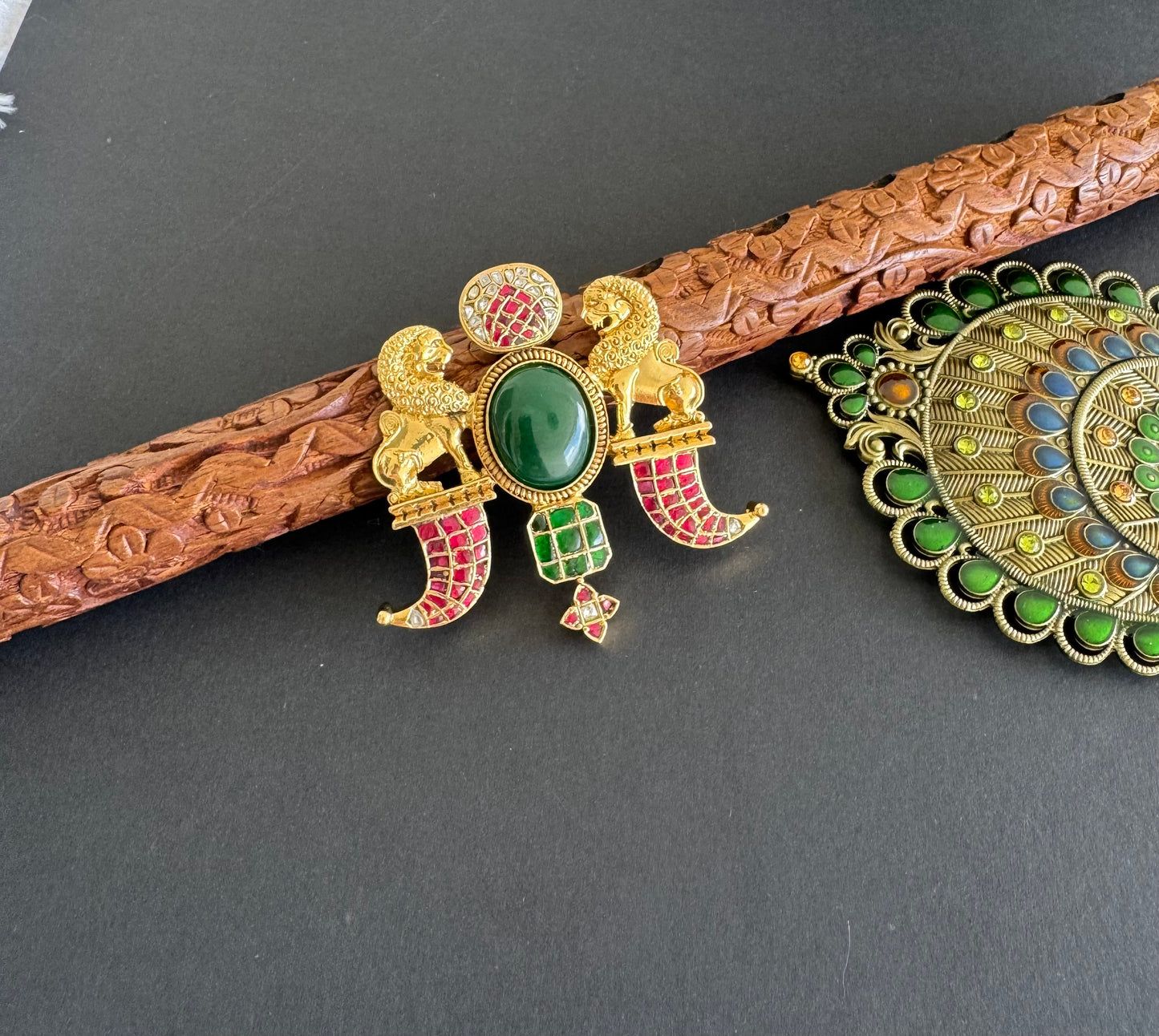 Antique gold tone pink-green-white kundan jadau Simha pendant dj-51589
