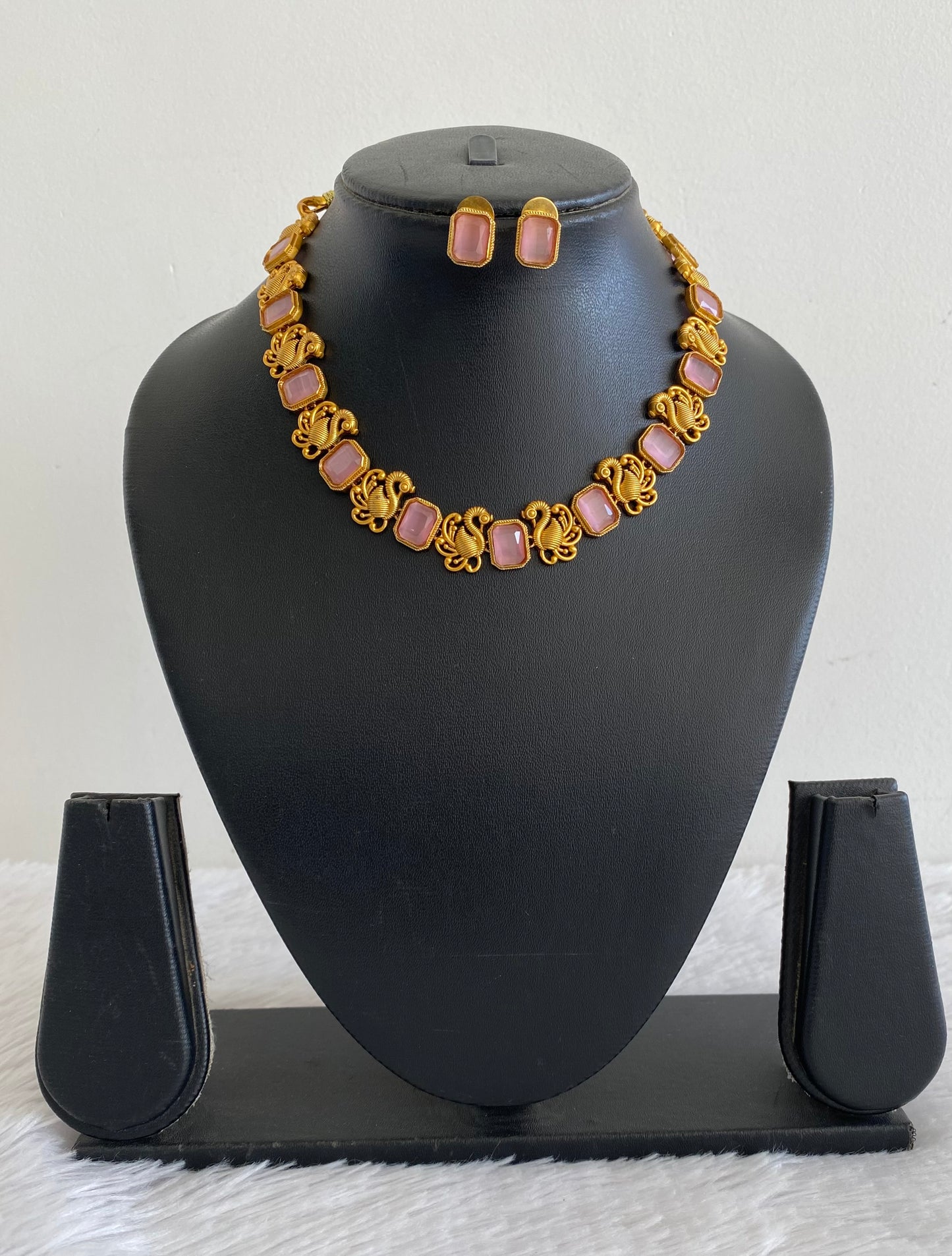 Matte Finish Baby Pink Block Stone Swan Necklace Set DJ33115