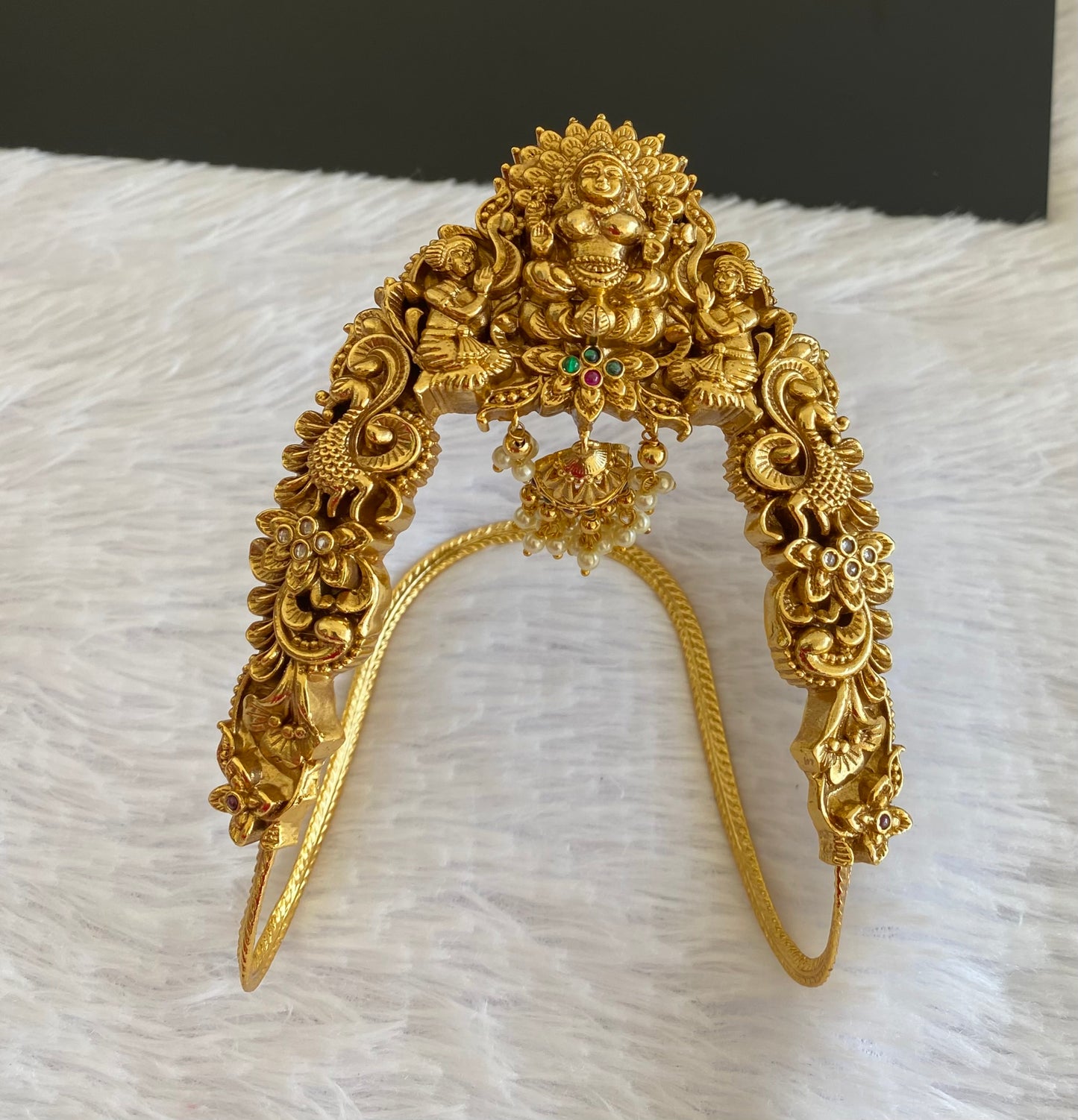 Antique gold tone  pearl flower lakshmi vanki/bajuband dj-53005
