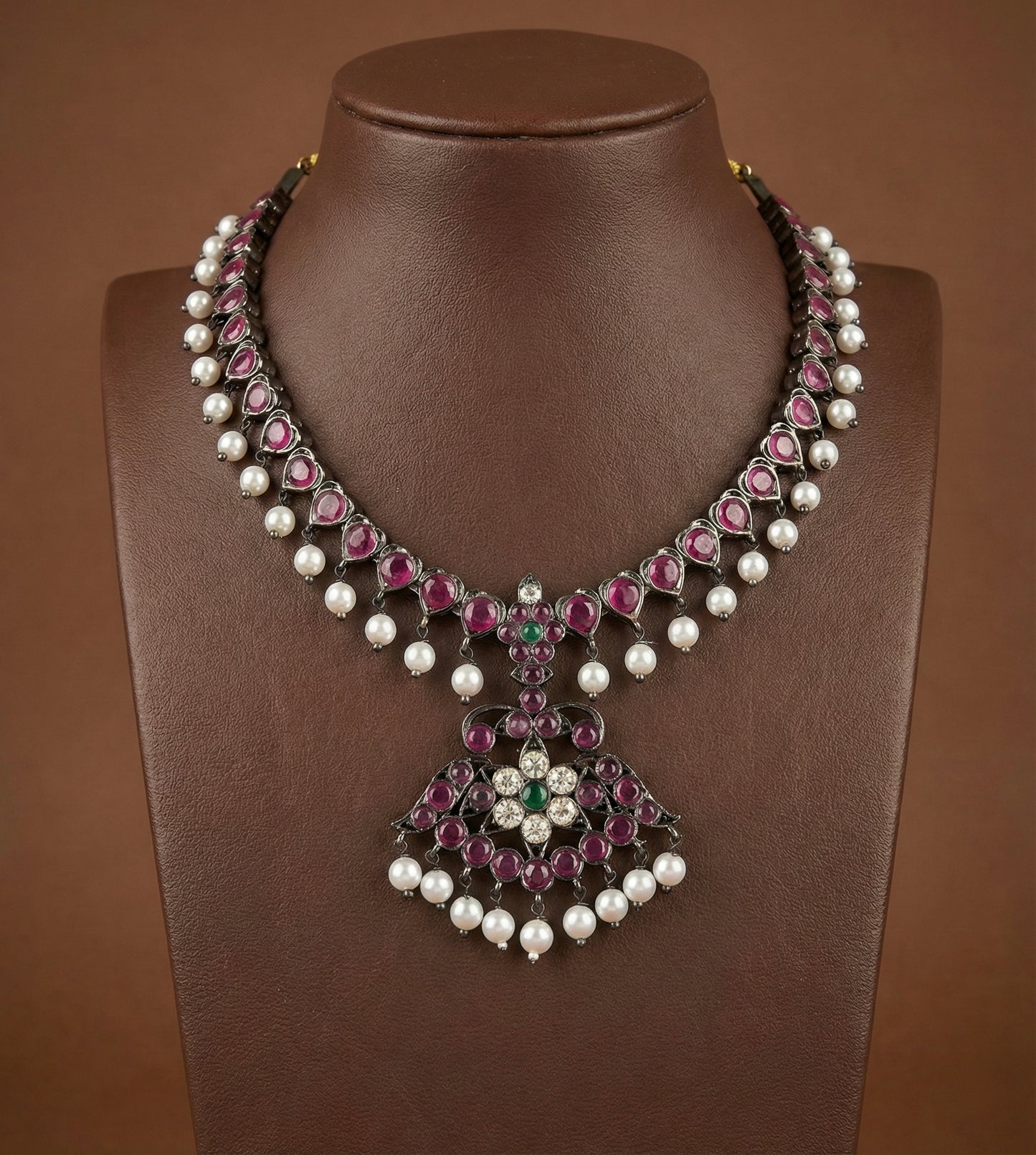 Black finish precious kemp-green pearl necklace dj-52533