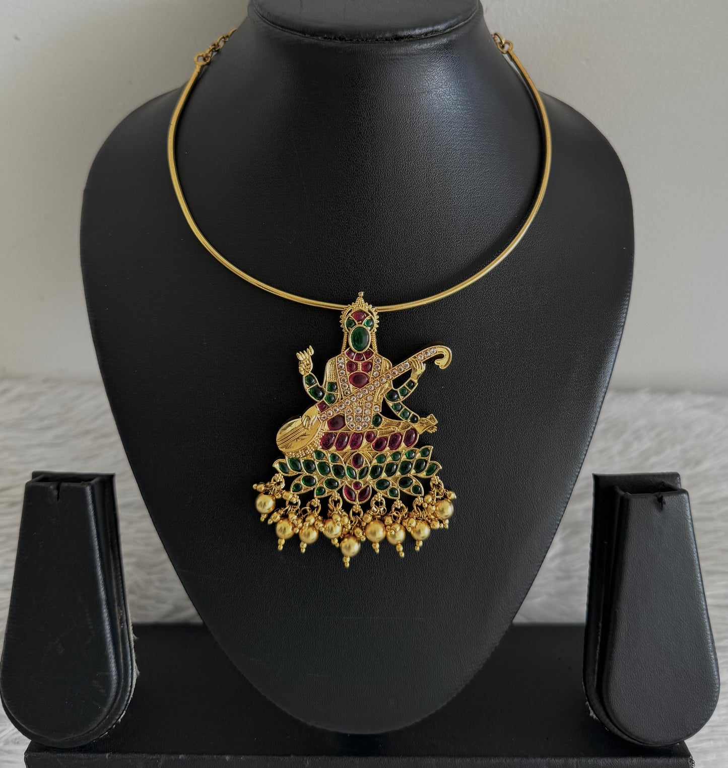 Matte finish kemp-green Ma saraswathi hasli necklace dj-52613