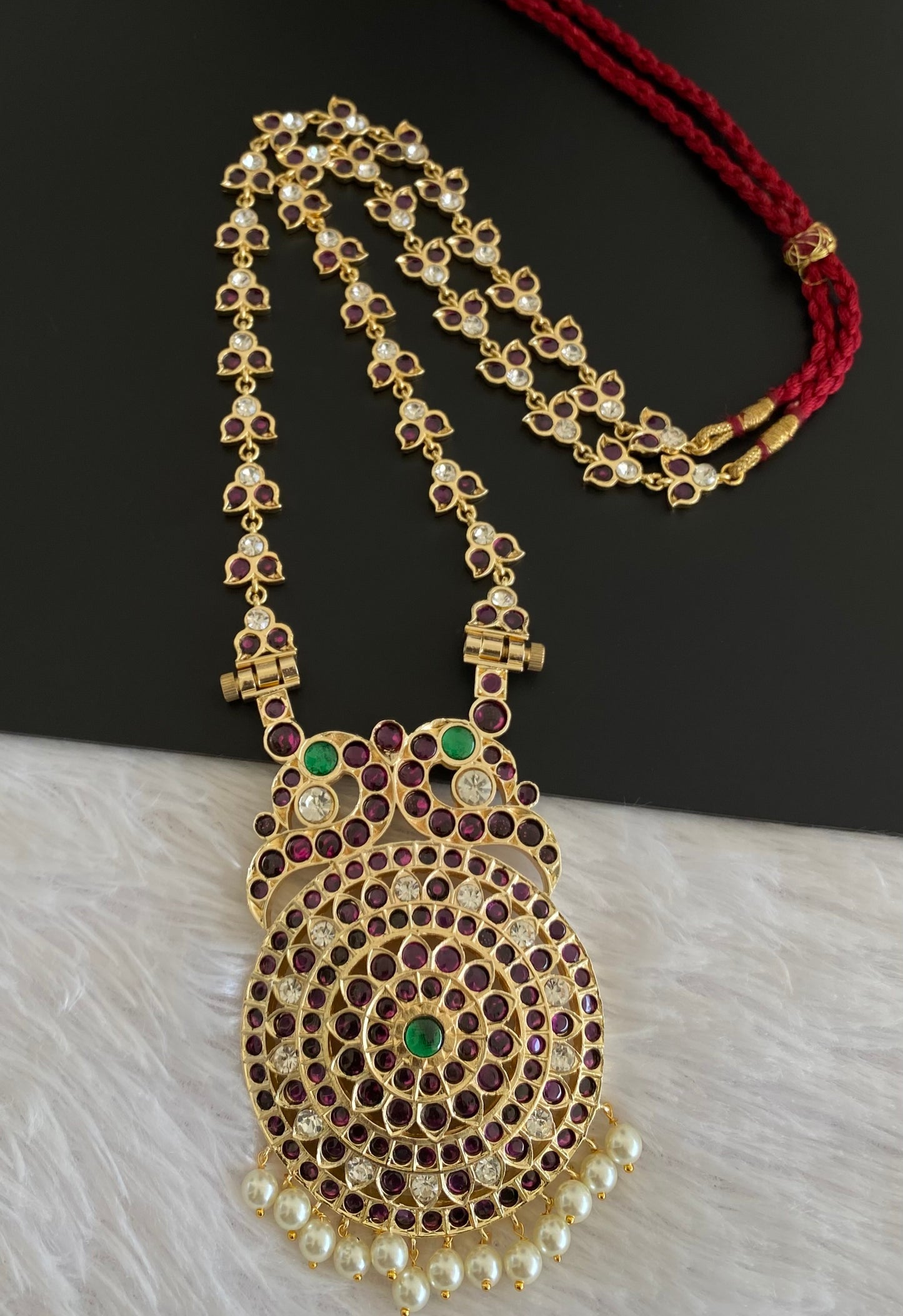 Gold tone precious kemp-green-white round peacock pearl haar dj-53358