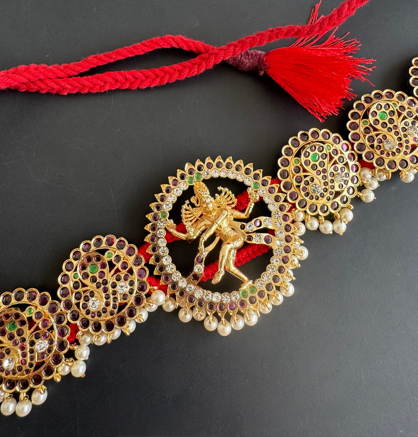 Gold tone precious kemp green Shri Natarajar waist belt dj-51042