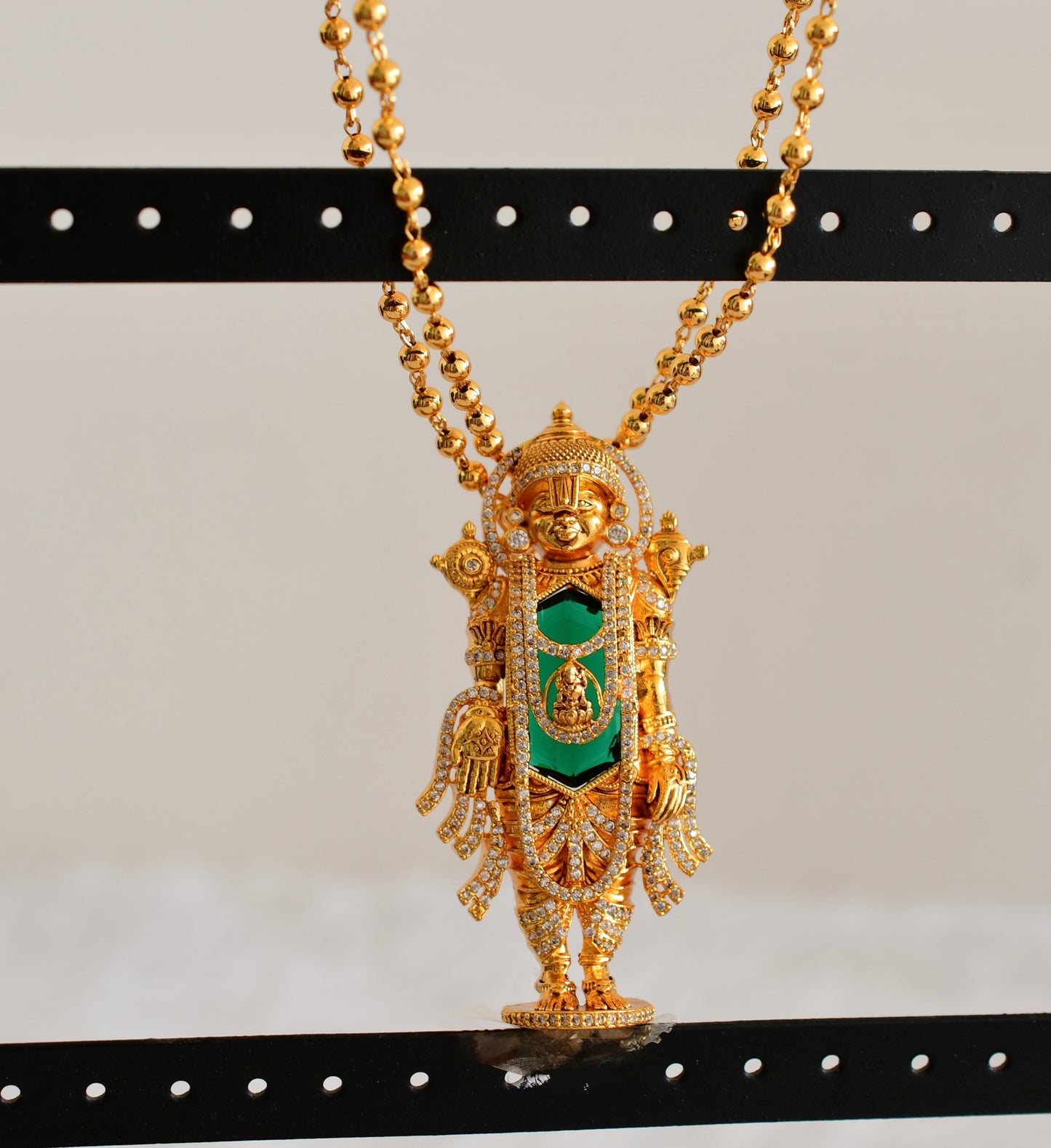 Gold tone 24 inches chain with green Shri Thirumal pendant dj-53251