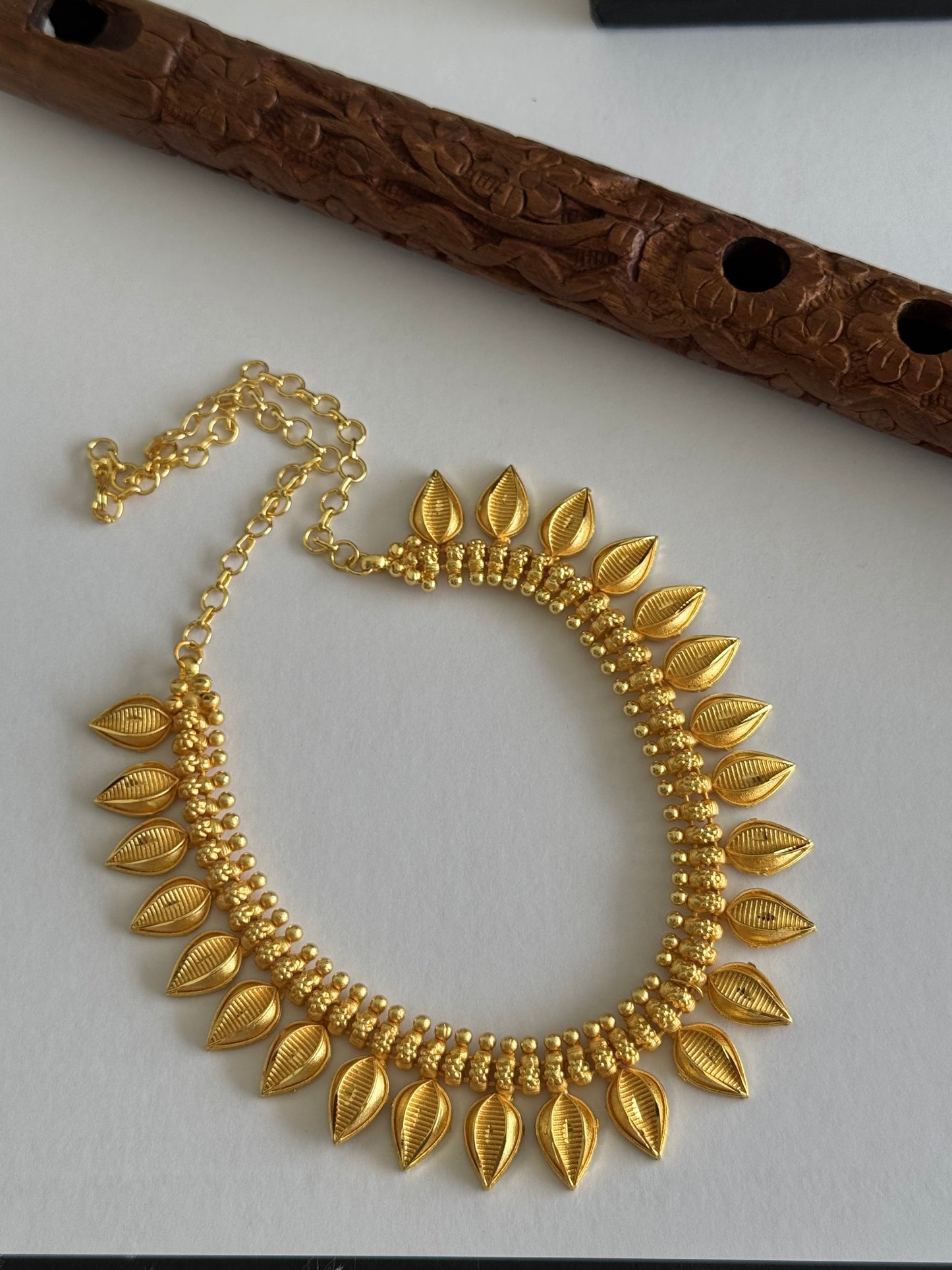 Matte gold tone kerala style necklace dj-51662