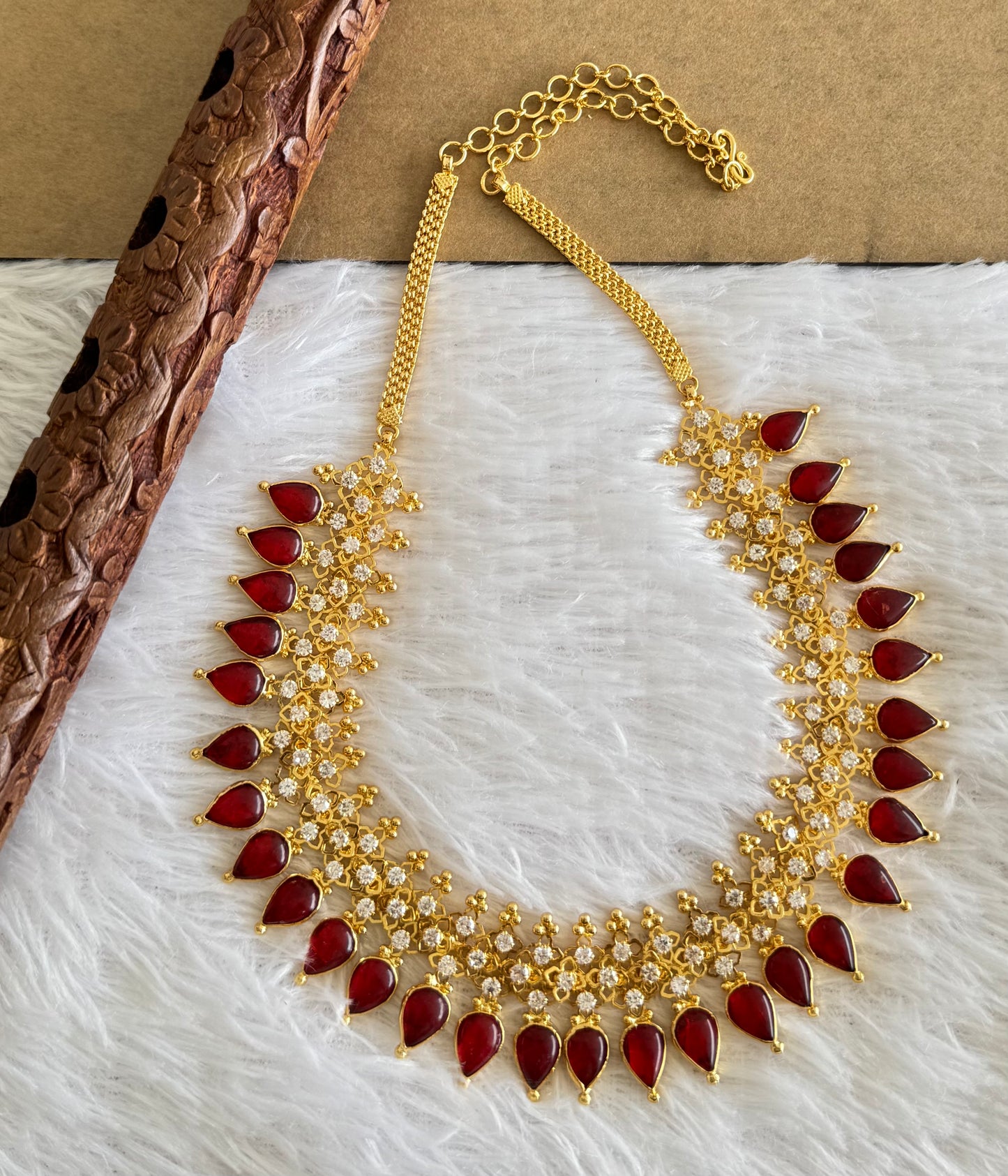 Gold tone Gopi shape red Kerala style necklace dj-51710