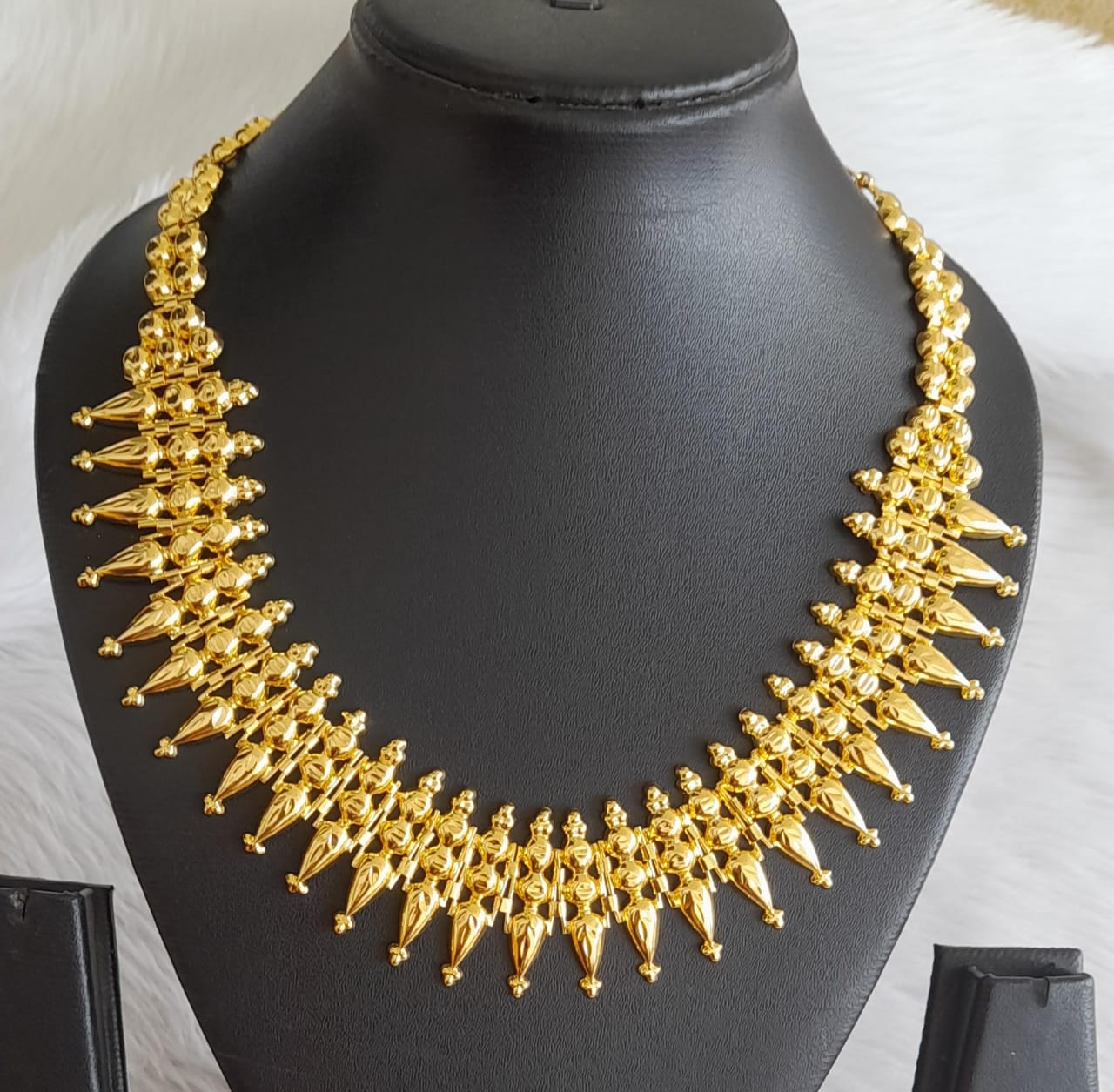 Gold tone mulla mottu Kerala style necklace dj-40281