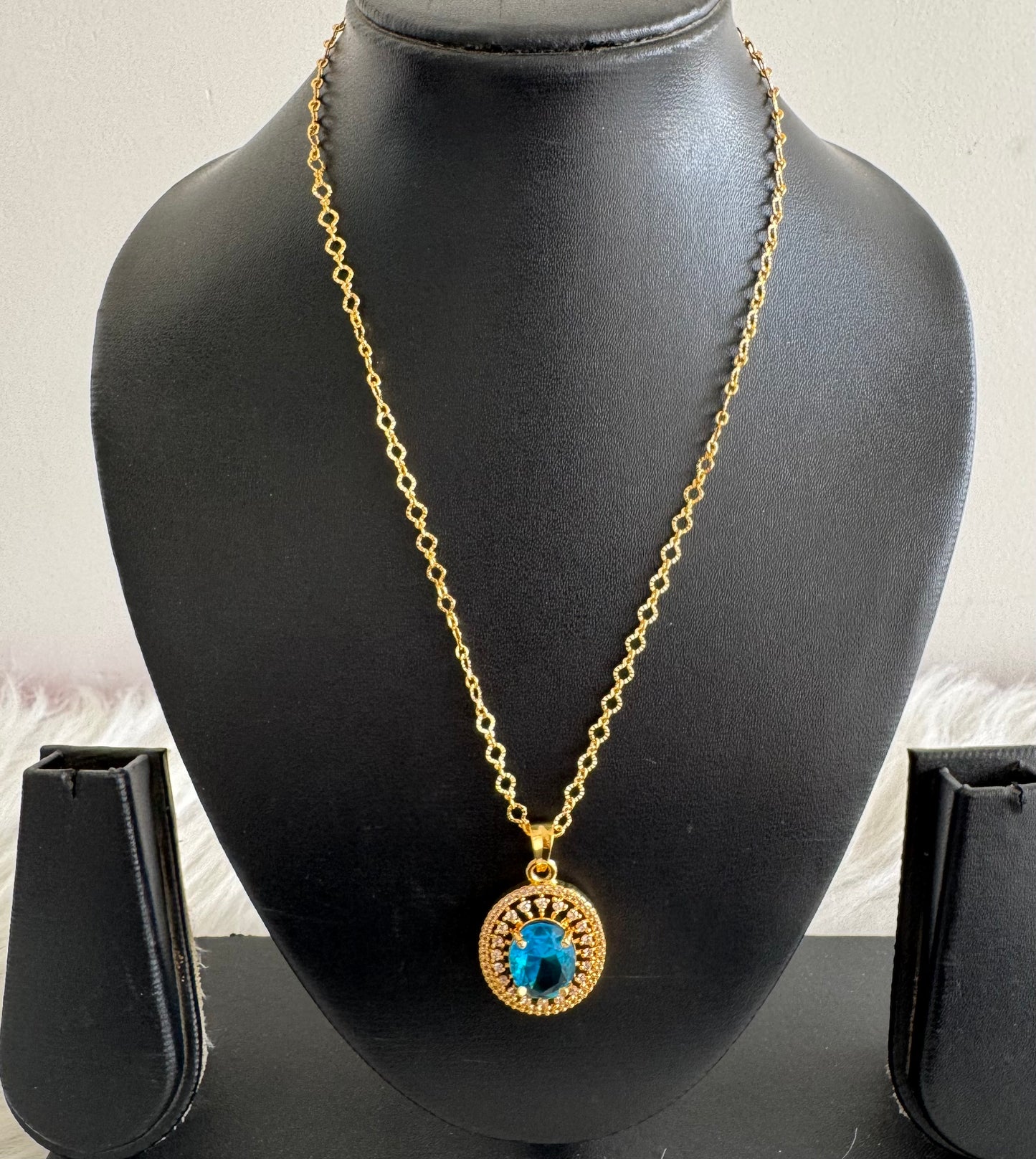 Gold tone 18 inches chain with french blue oval stone pendant dj-51272