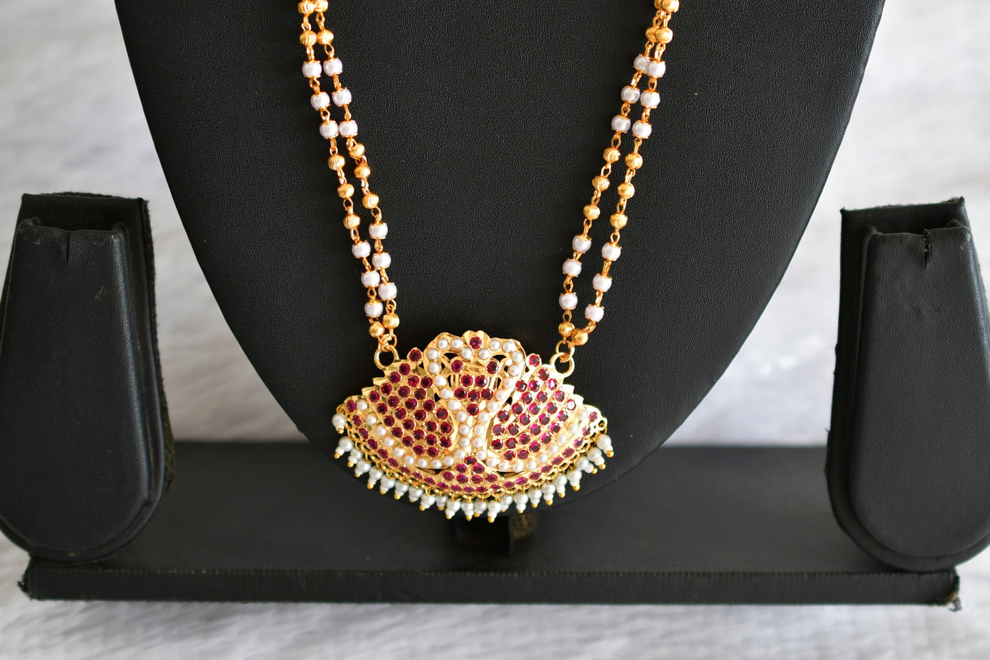 Gold tone 24 inches double layer pearl chain with ad pink-pearl swan pendant dj-51909