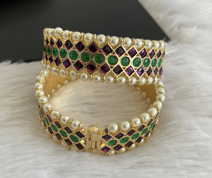 Gold tone precious kemp-green pearl screw bangles(2.4) dj-53375