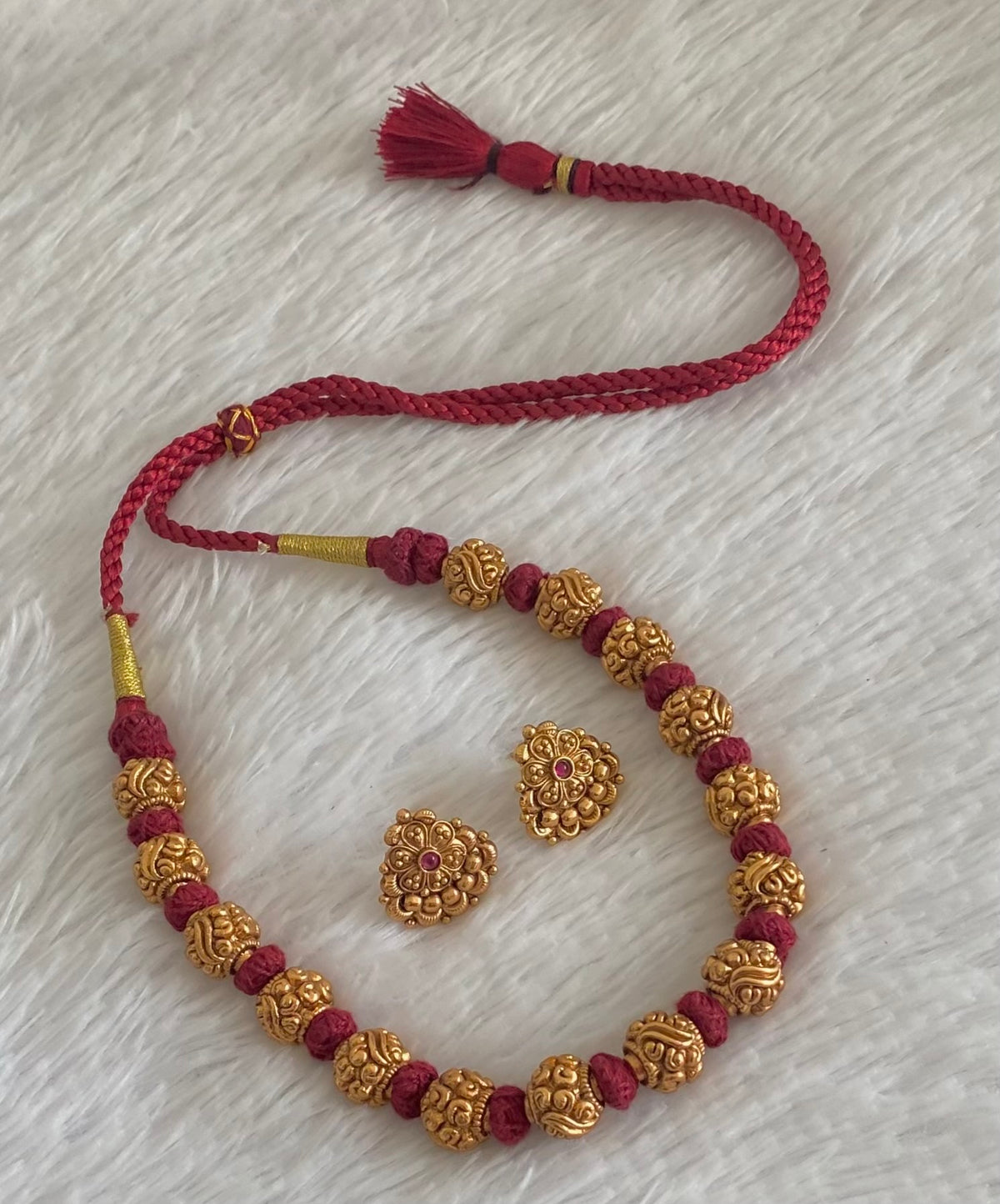 Antique gold tone maroon thread nakshi beaded necklace set dj-54952
