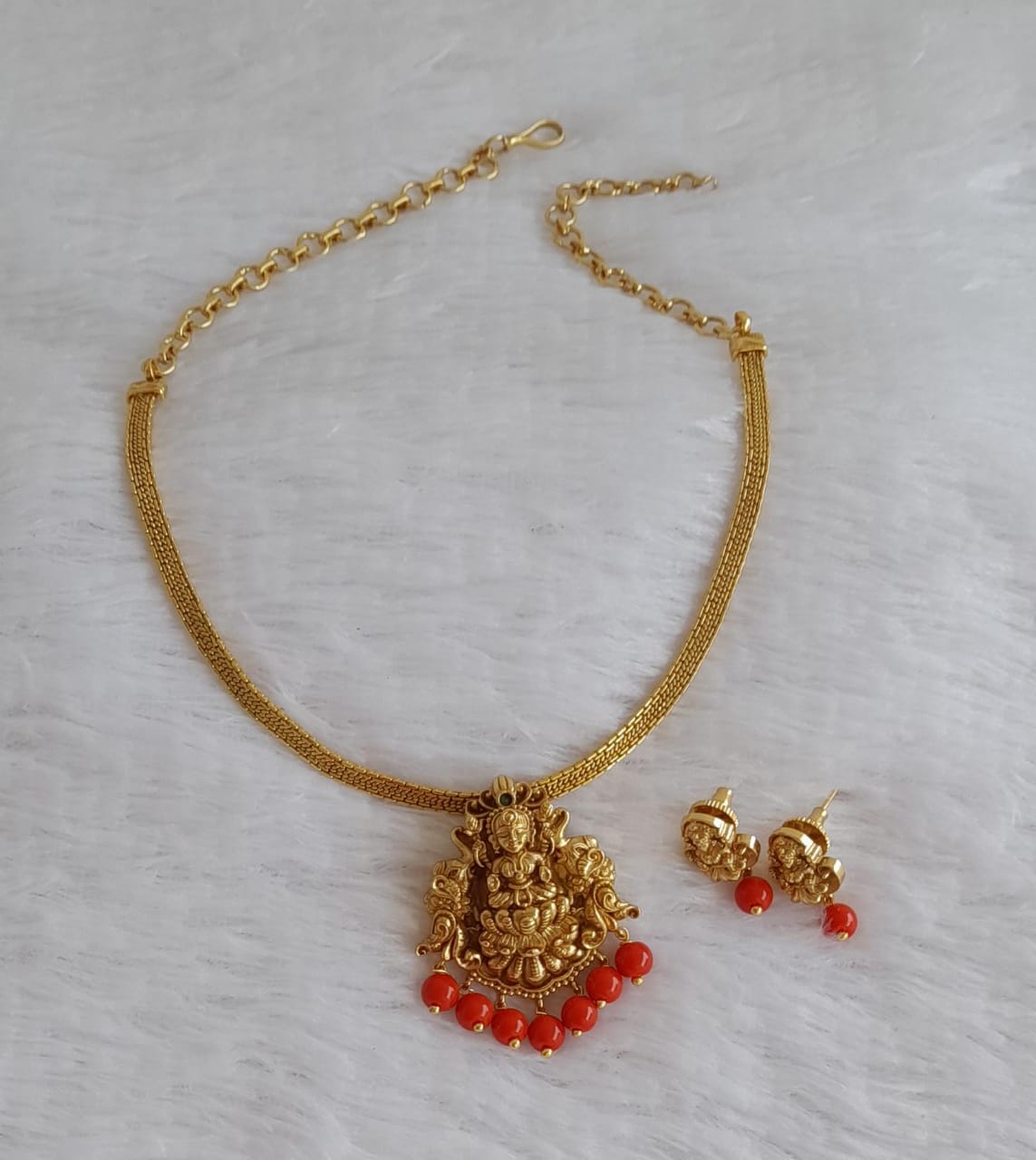 Antique gold tone coral beaded lakshmi-elephant necklace set dj-47044