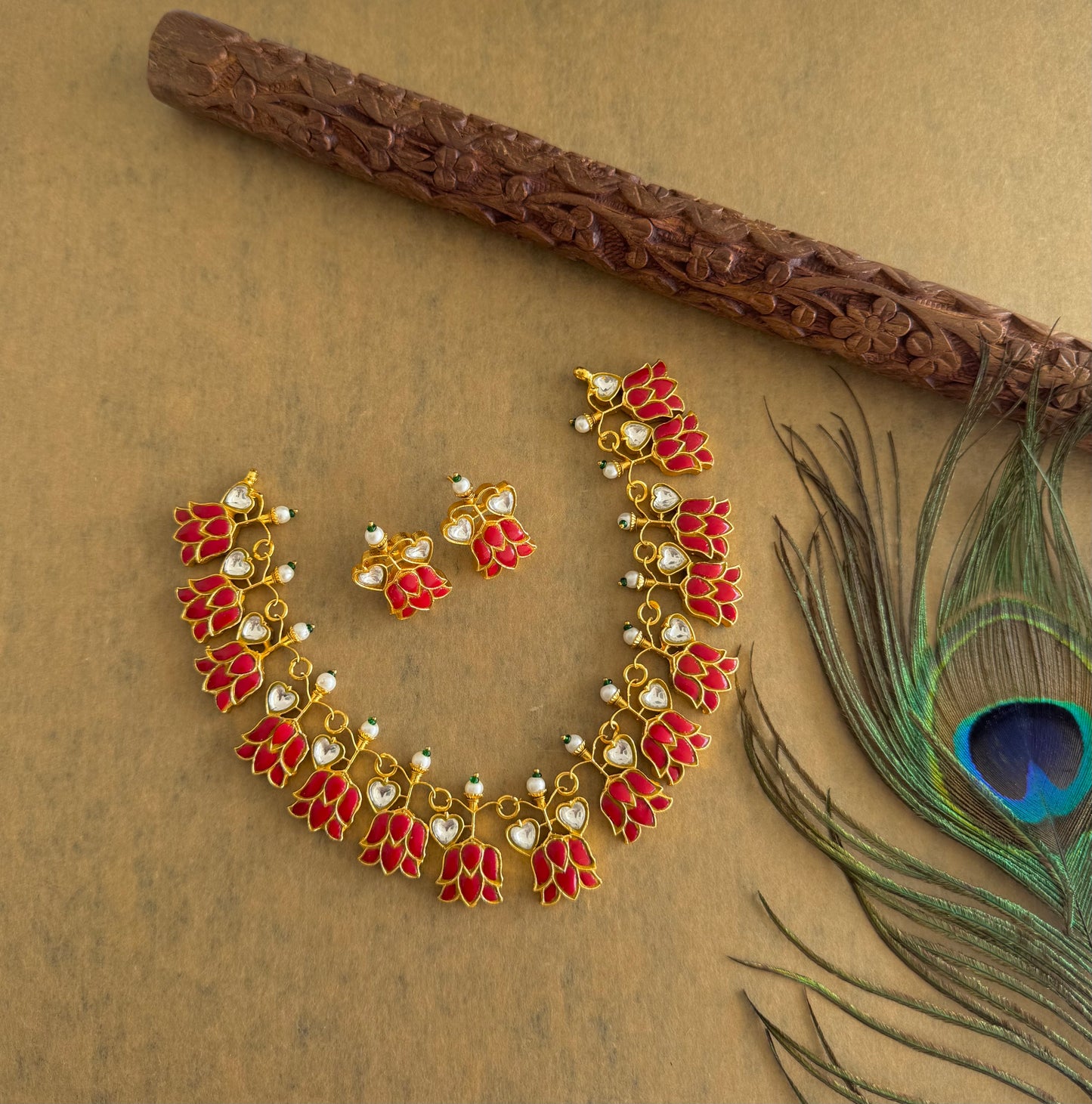 Gold tone coral-white kundan jadau lotus necklace set dj-51543