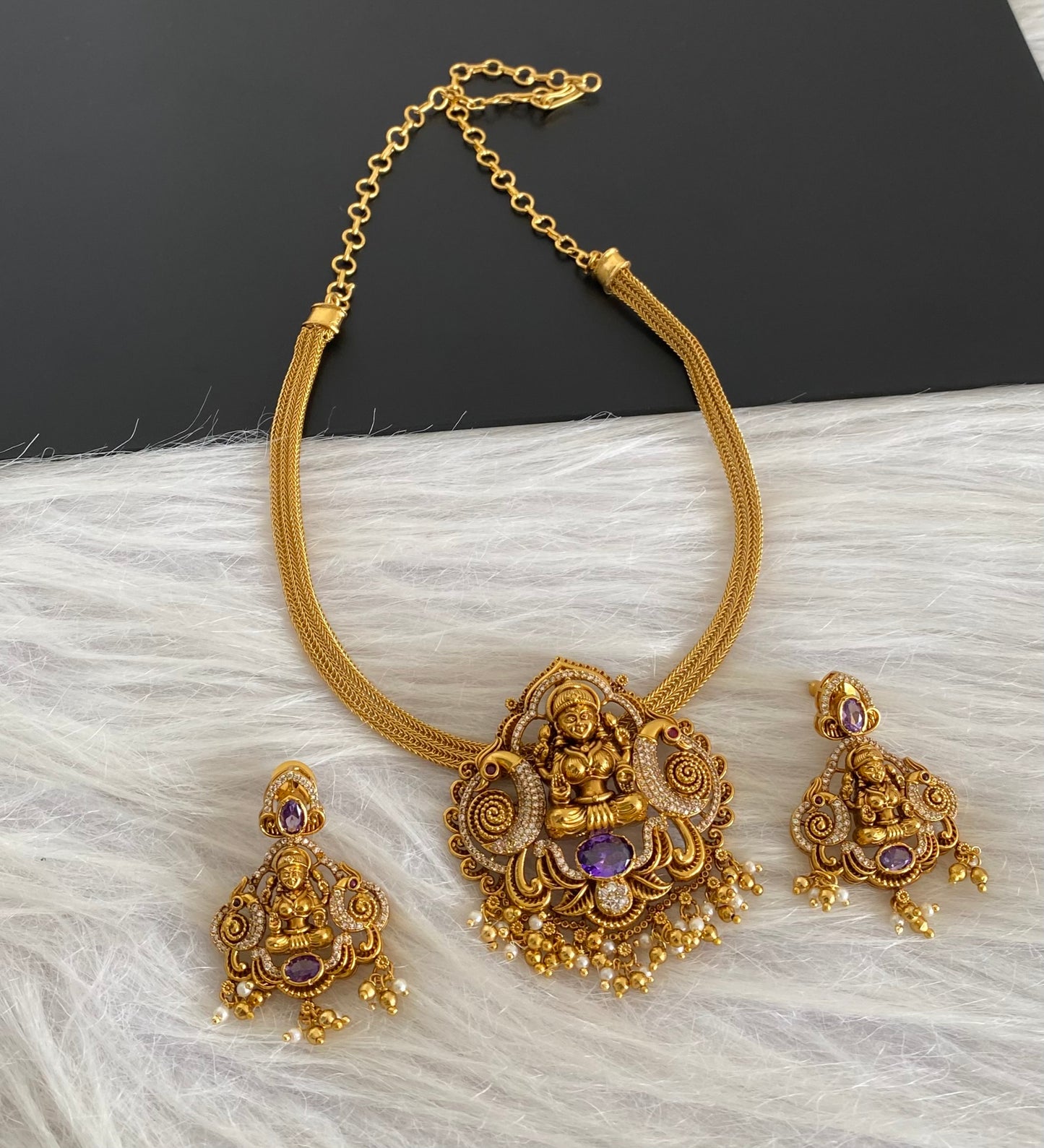 Antique gold tone purple-white stone lakshmi peacock necklace set dj-54266