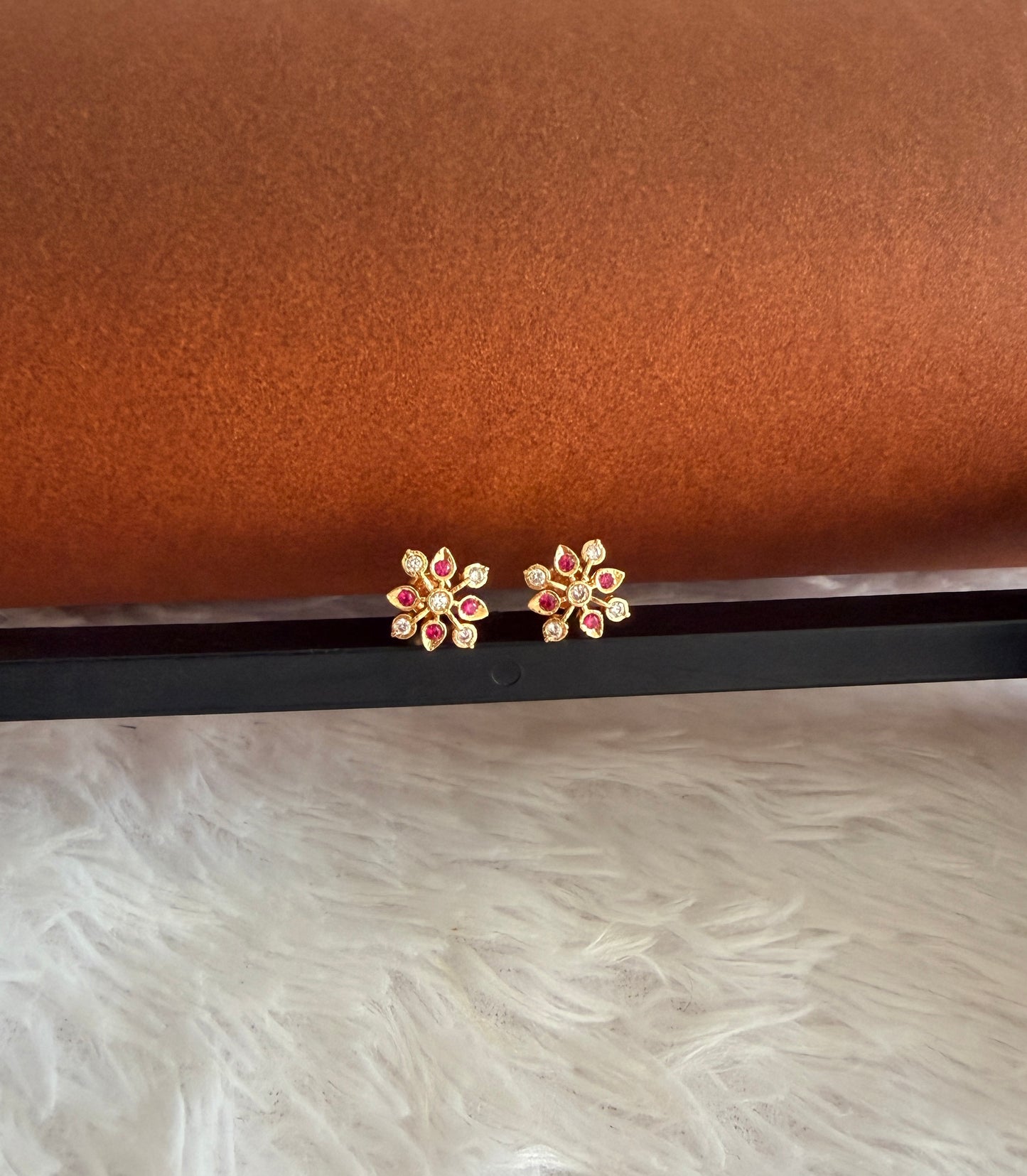 Gold tone AD pink-white flower stud/earrings dj-53281