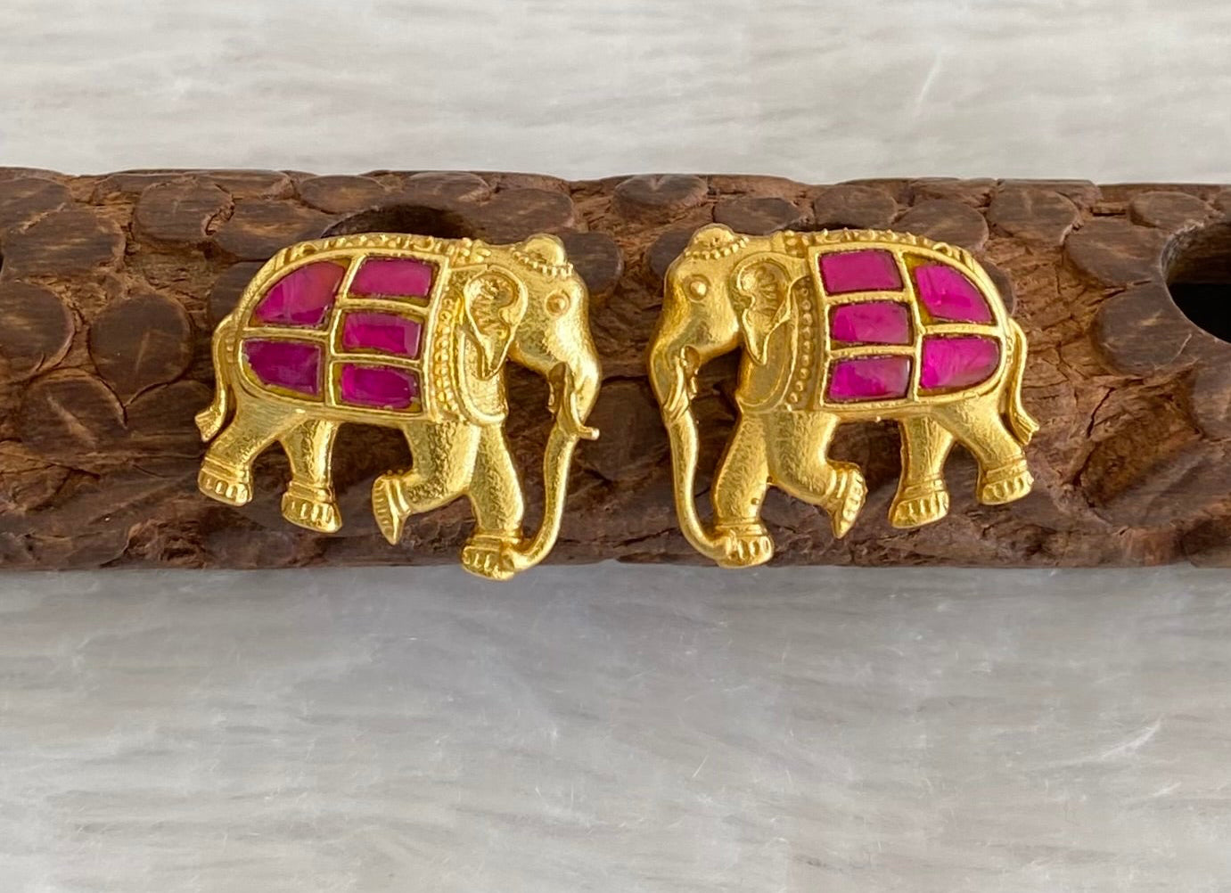 Gold tone pink kundan jadau elephant earrings dj-53533