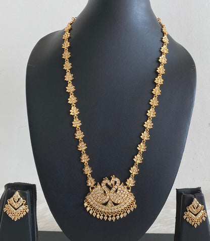 Gold tone south indian style AD white swan short haar set Dj-54925