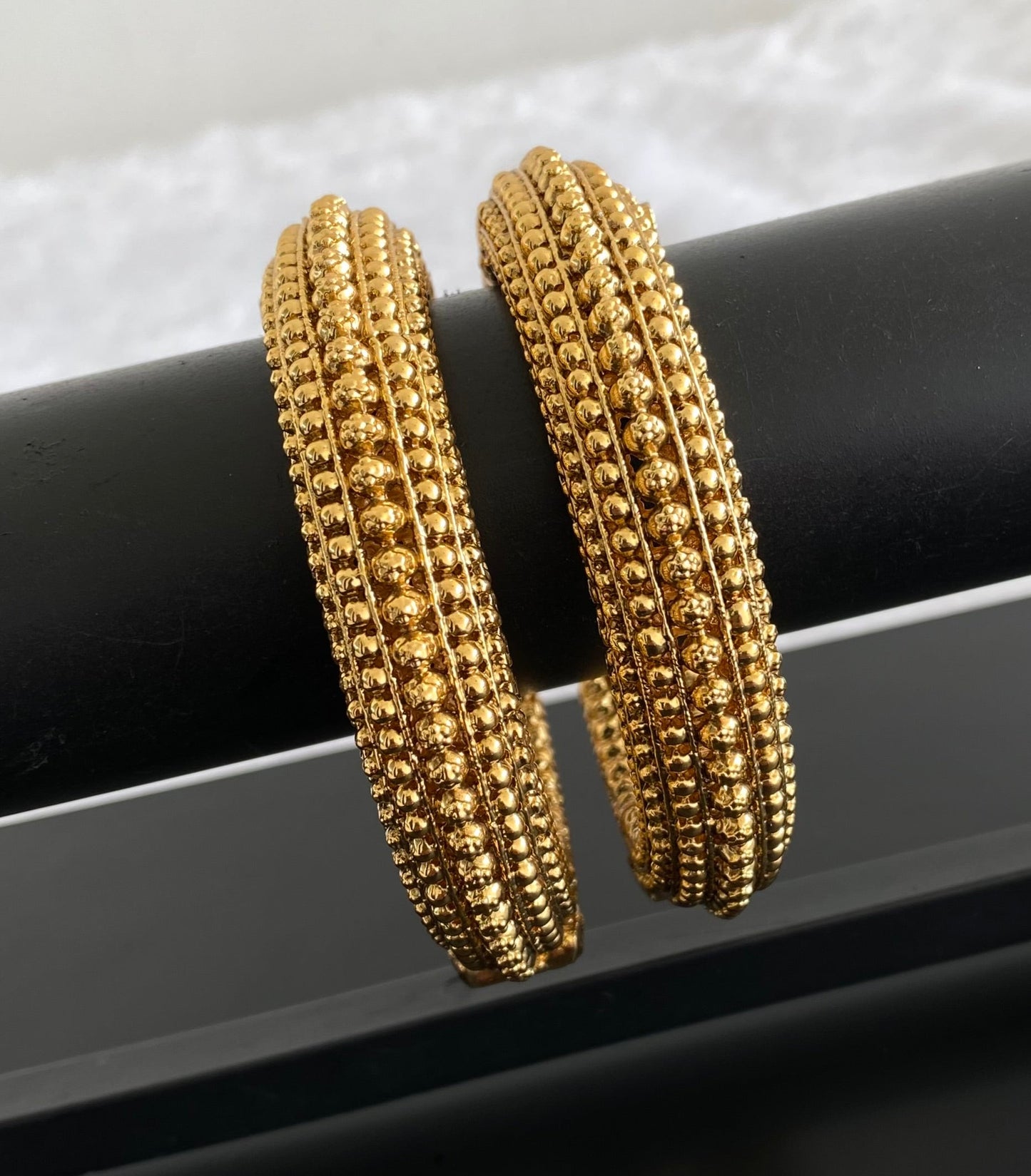 Antique gold tone screw type kada/bangles(2.4) dj-53453
