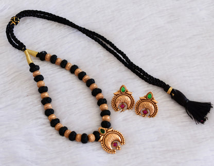 Matte finish beaded kemp-green kante black thread necklace set dj-52975