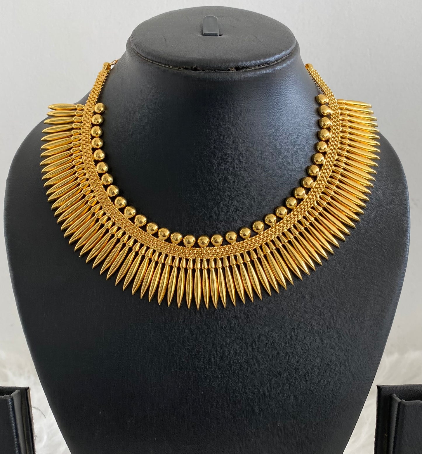 Gold tone kerala style mulla mottu necklace dj-54529