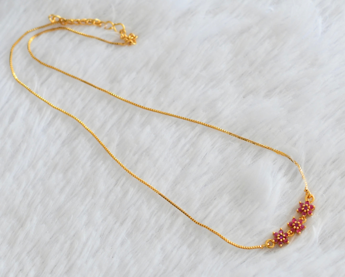 Gold tone ruby flower necklace dj-53102