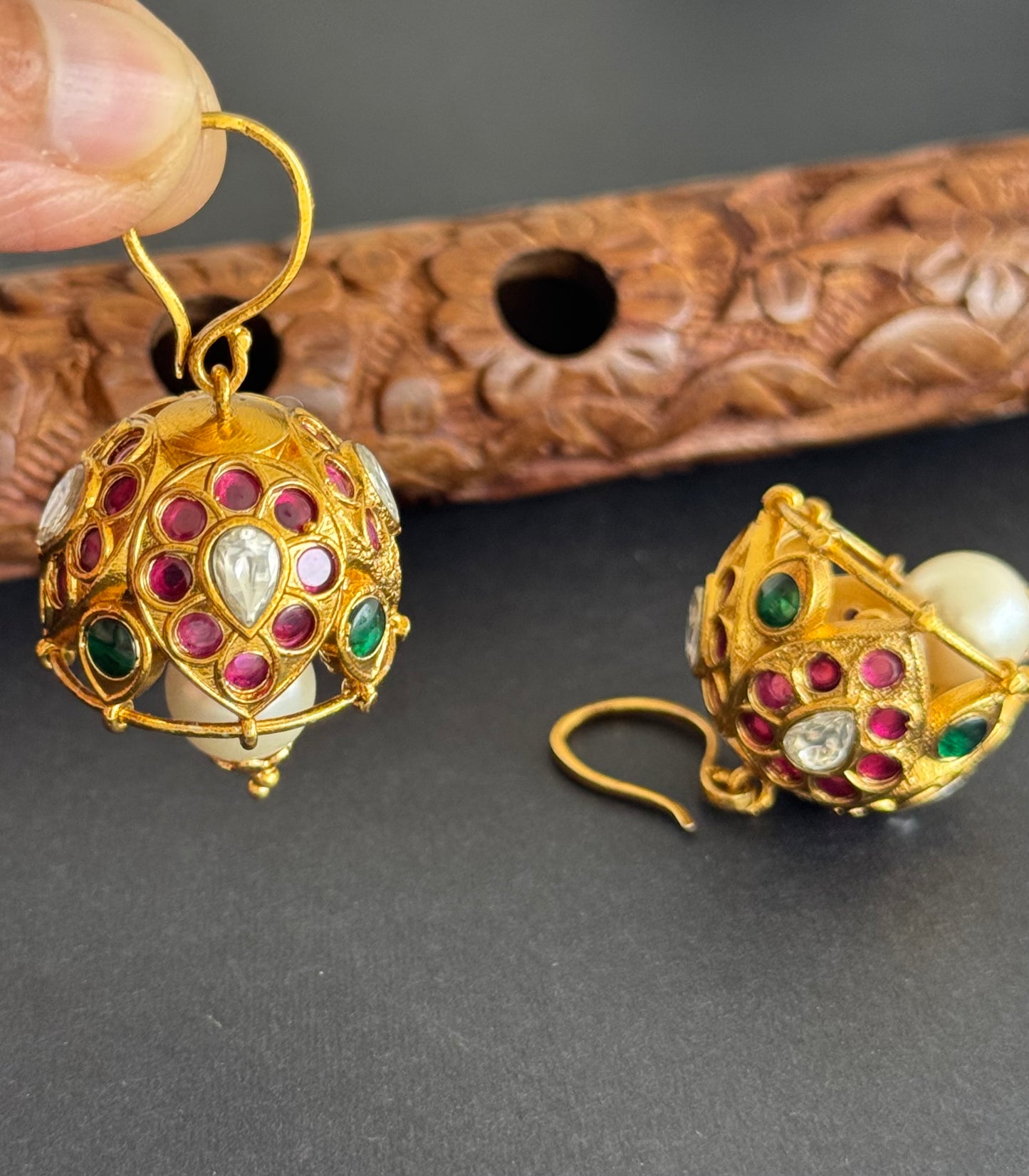 Matte finish kemp-green-white pearl hook mango jhumkka dj-52101